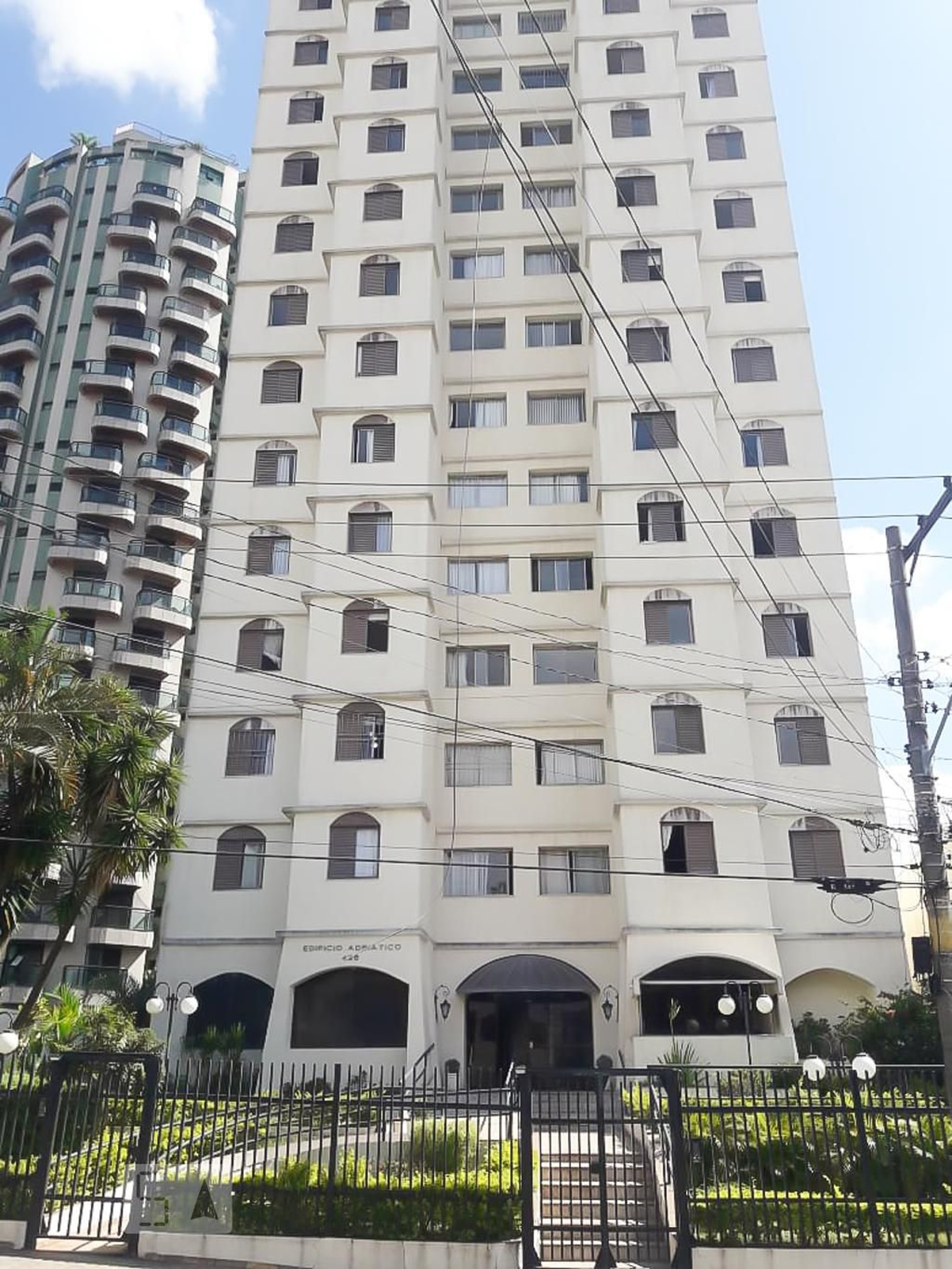 Fachada do Condomínio Condomínio Adriática