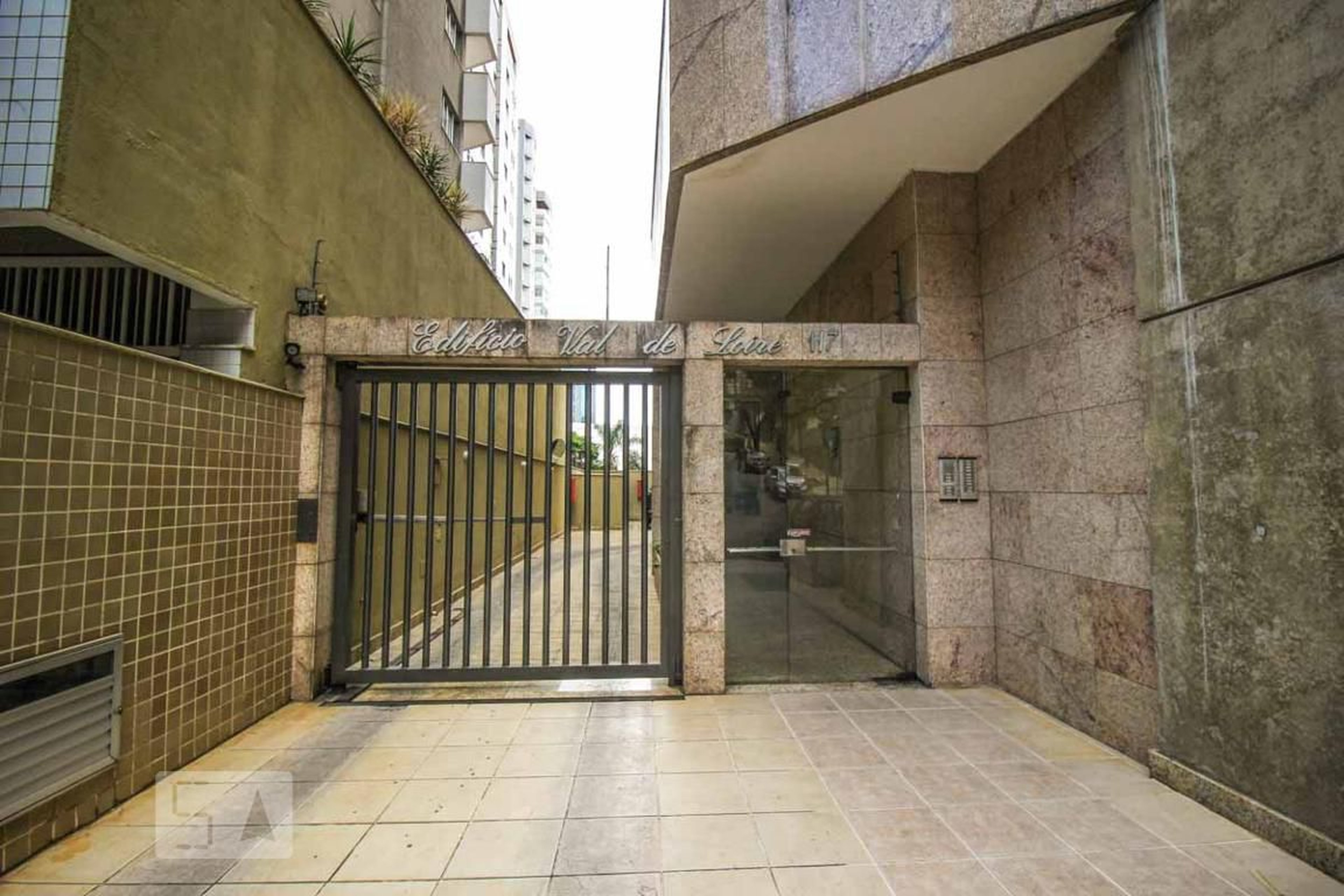 Entrada - Edifício Residencial Val de Loire