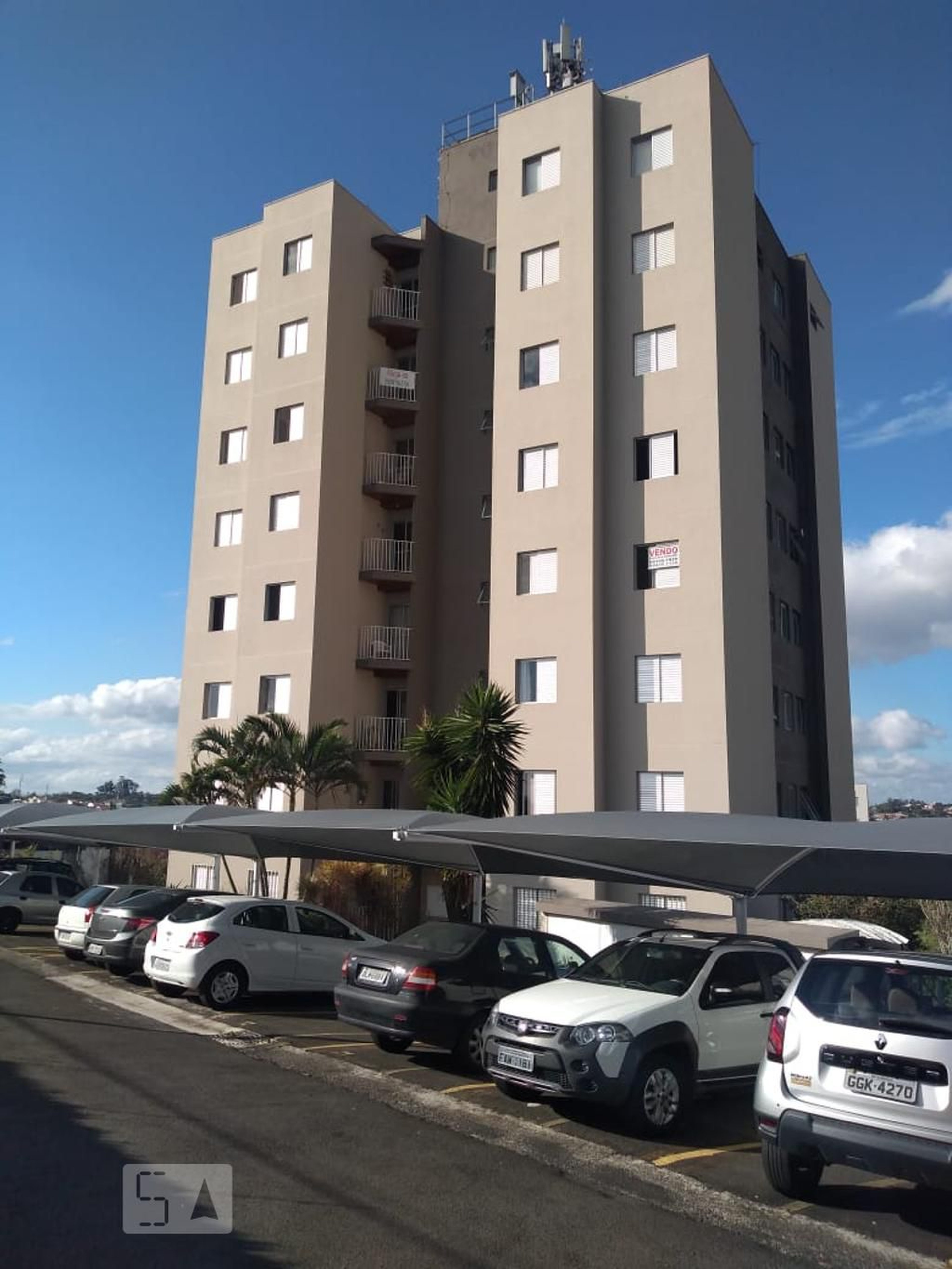 fachada Condomínio em Rua Madalena Barbosa Ferreira, 485