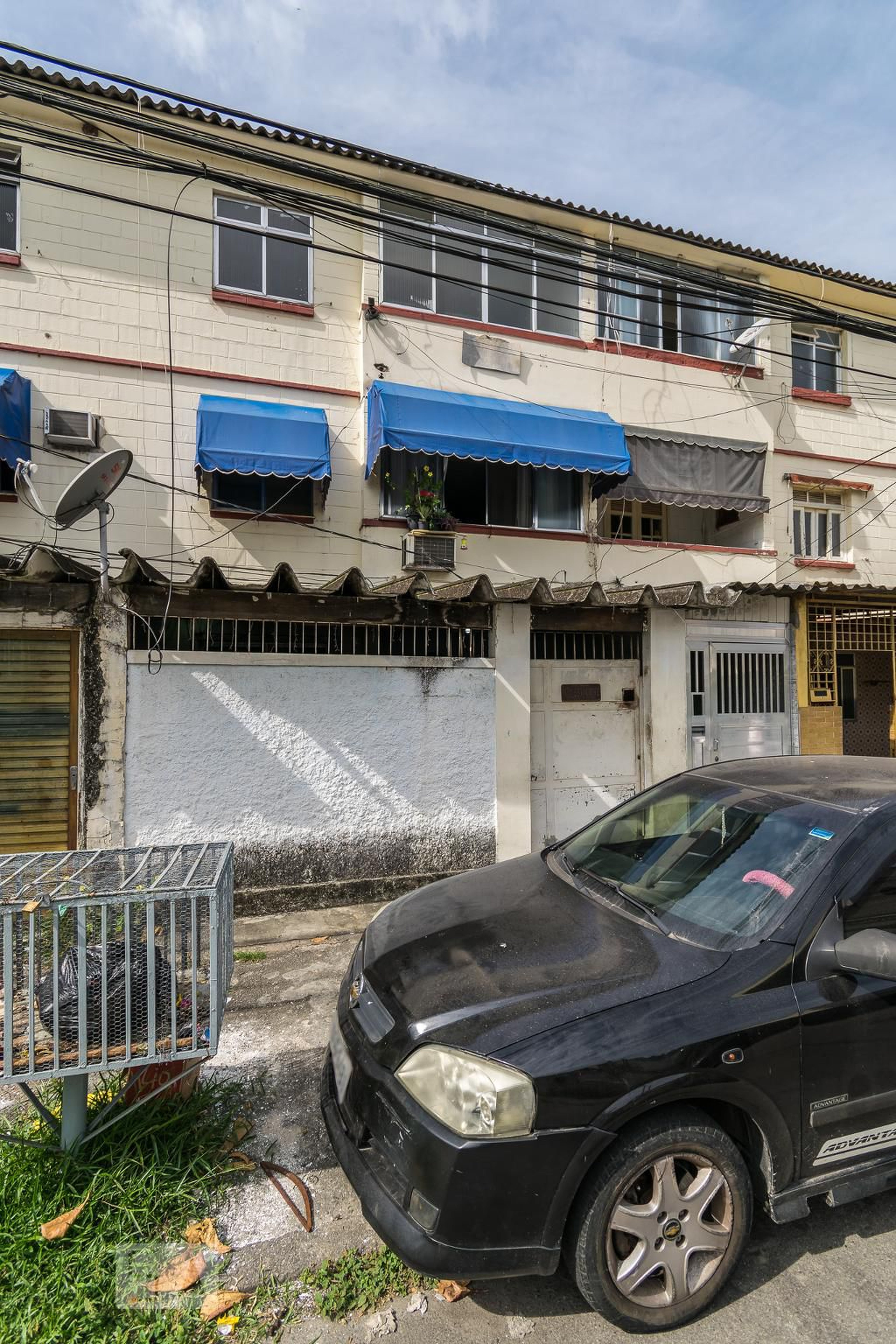 Fachada do Prédio Condomínio em Rua Canudos, 552