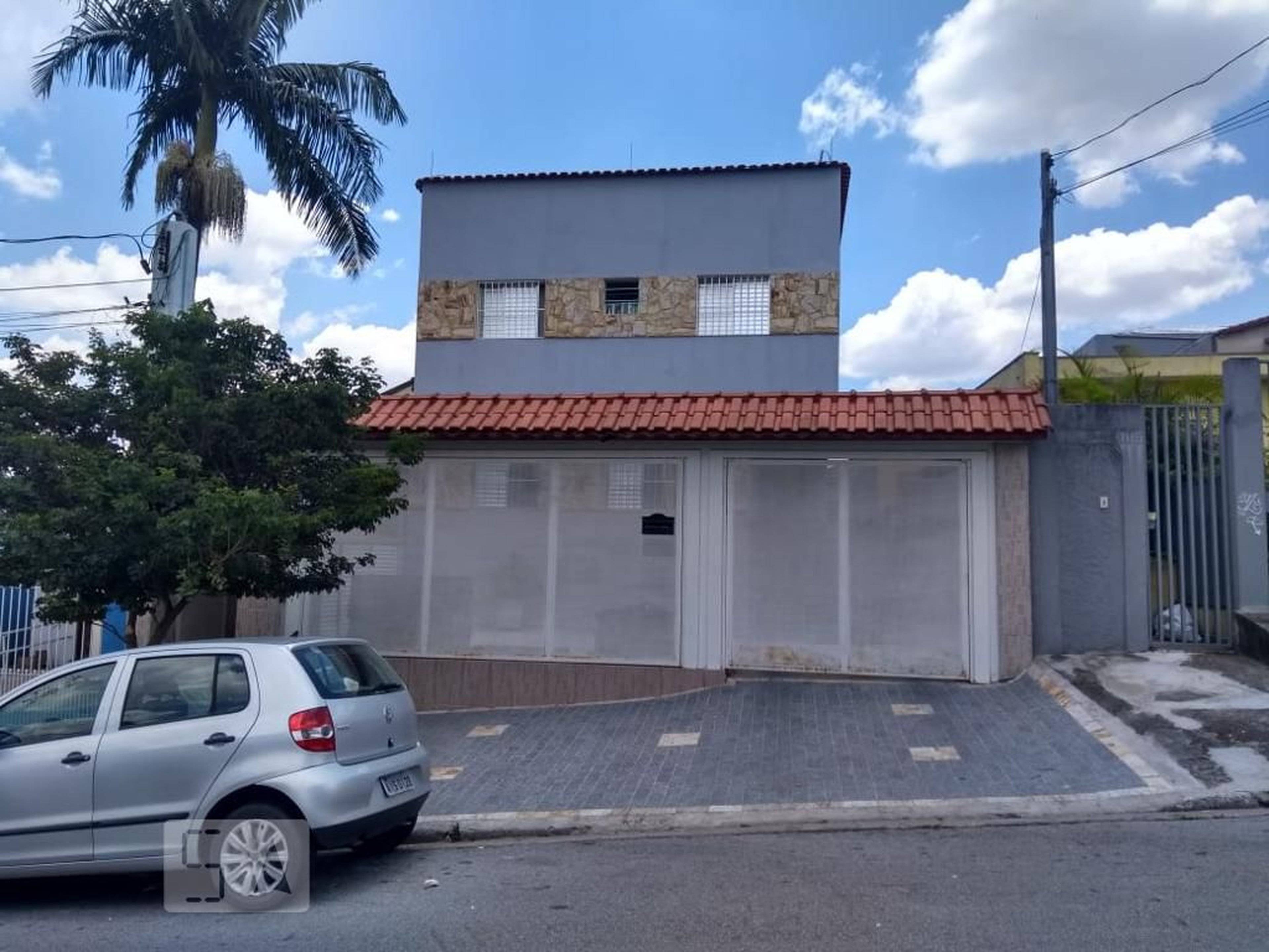 Fachada do Condomínio Condomínio em Rua Luiz de Almeida Fernandes, 103