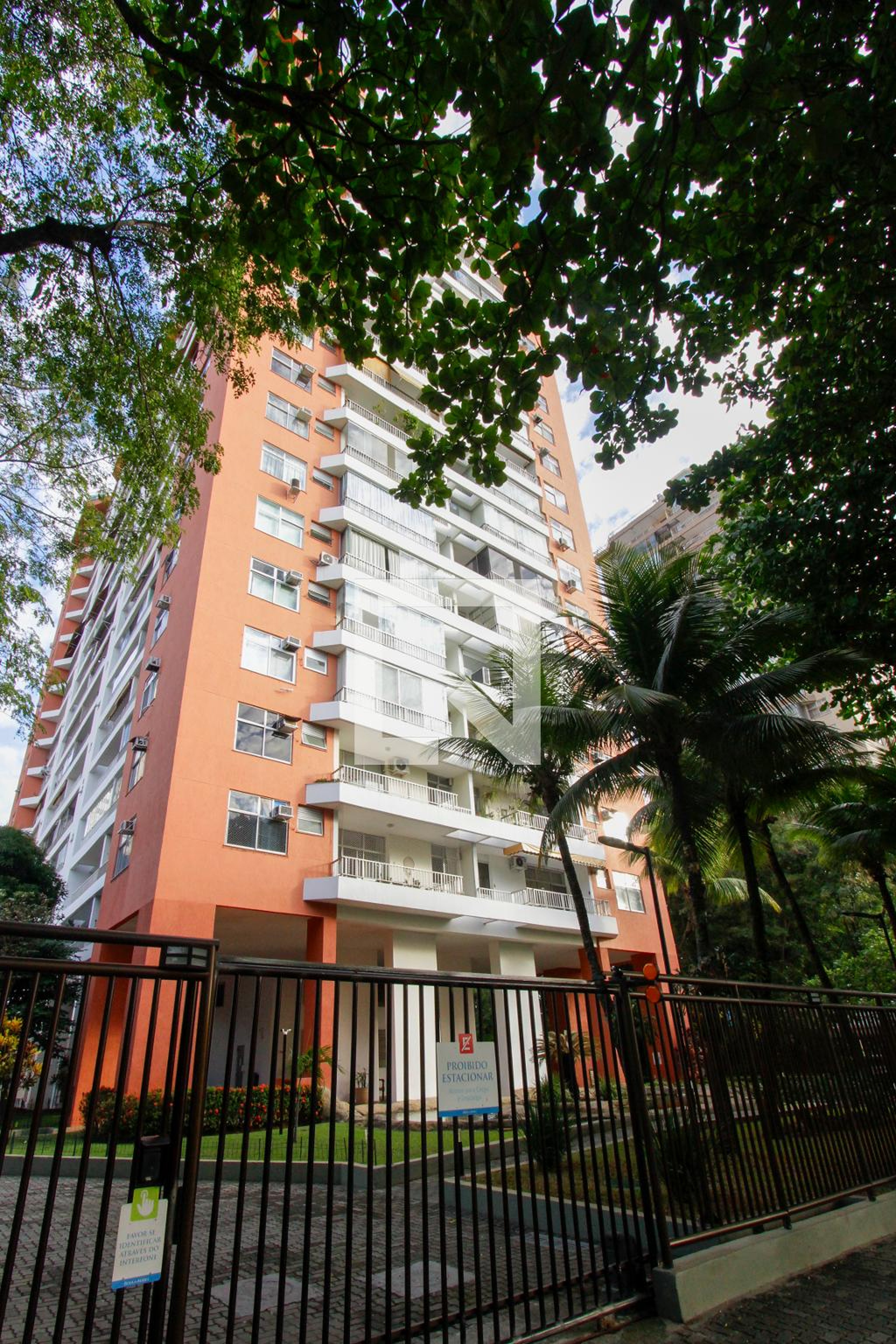 Fachada Condomínio Rosa dos Mares