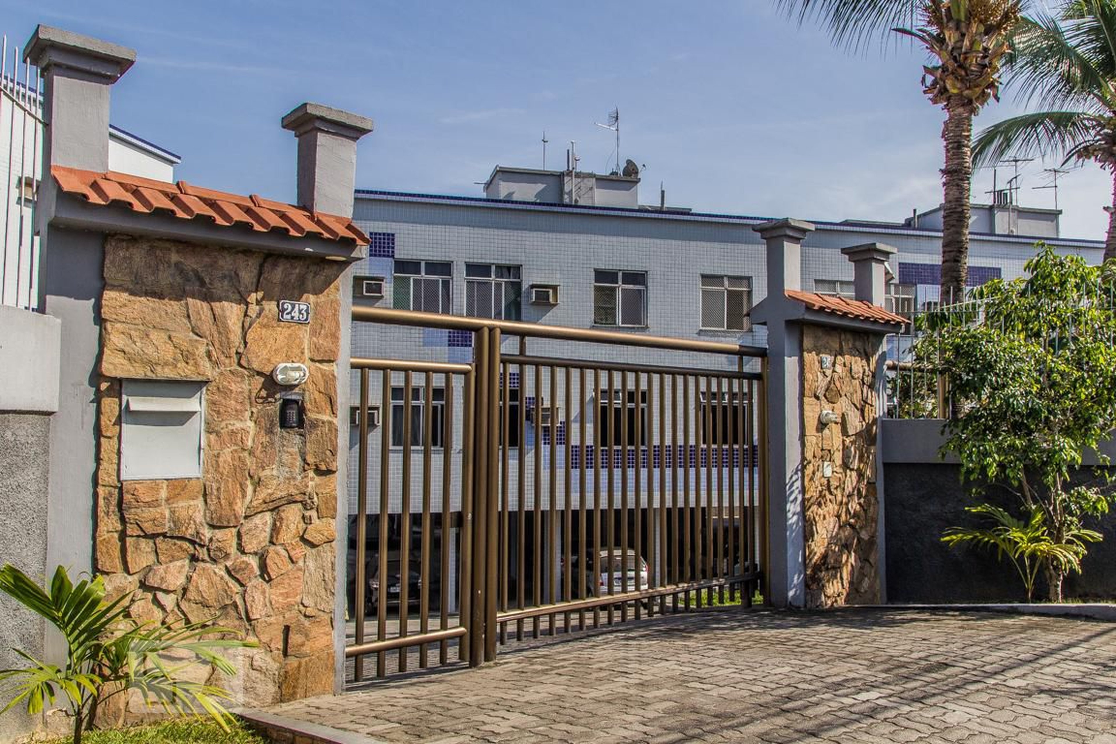 Fachada do Condomínio Condomínio Paulo III e Paulo IV