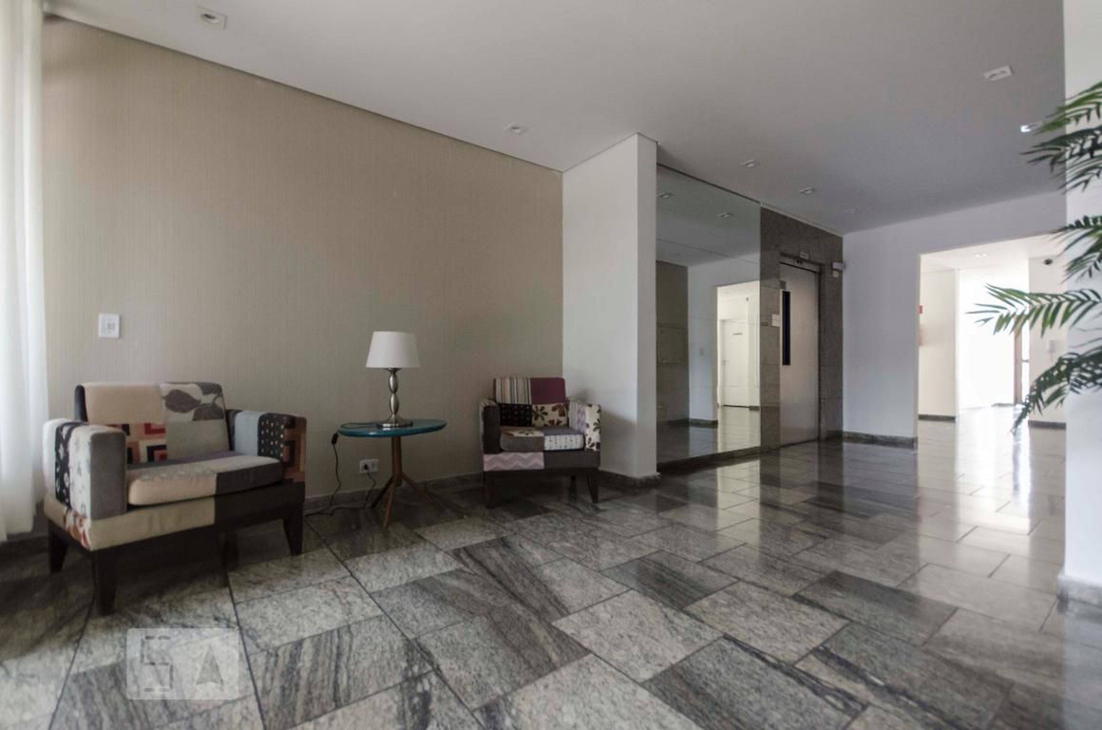 Hall - Portal São Bento