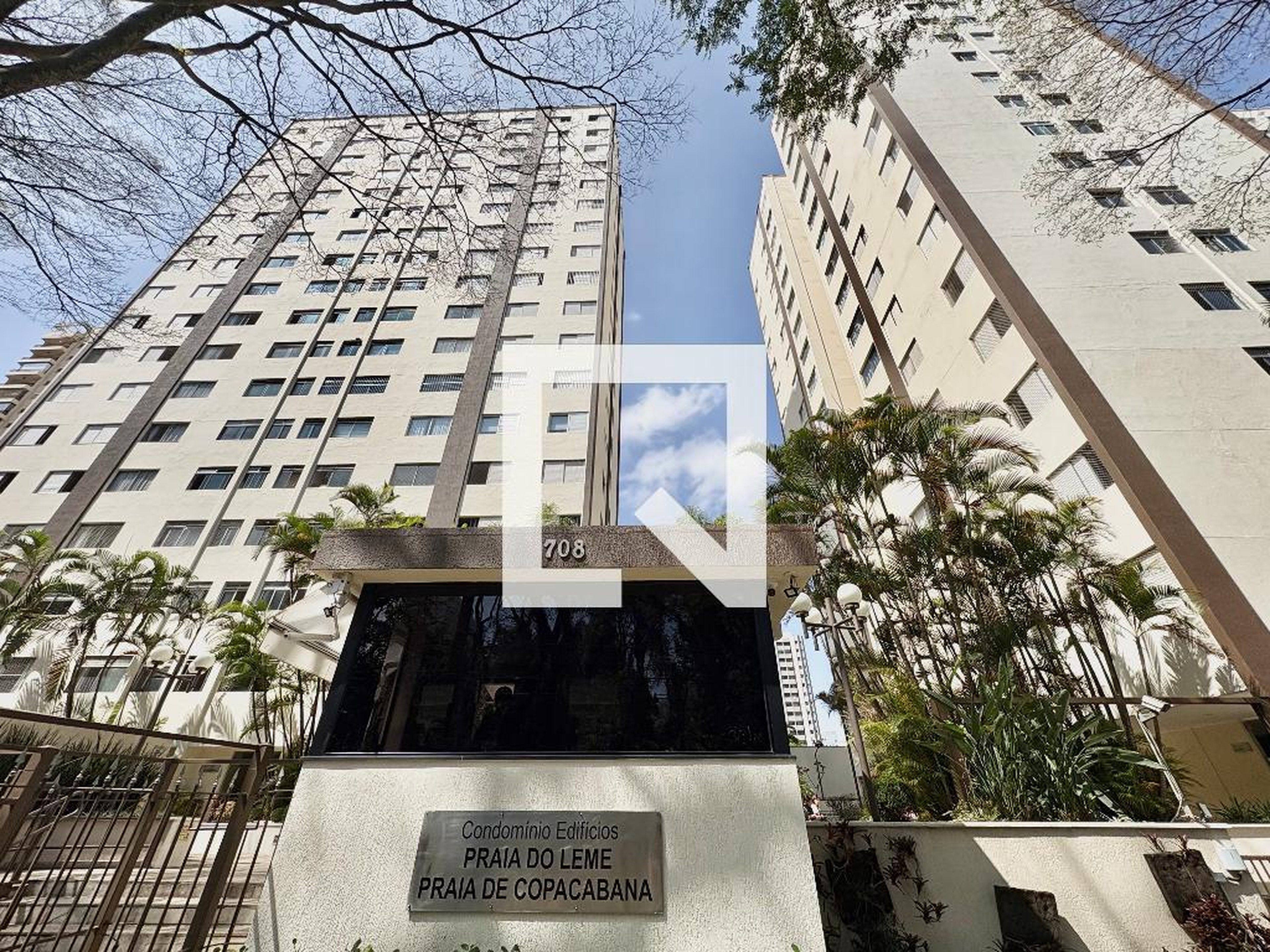 Fachada Edifício Praia do Leme e Praia de Copacabana