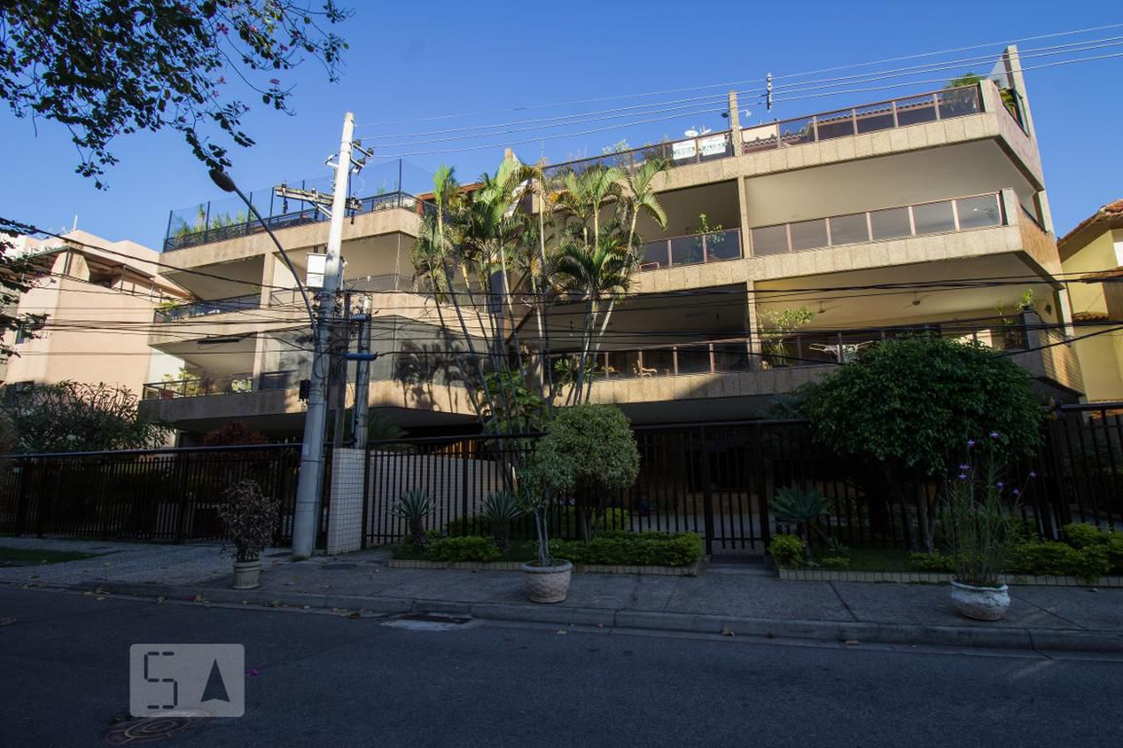 Fachada do Prédio Condomínio Ipanema