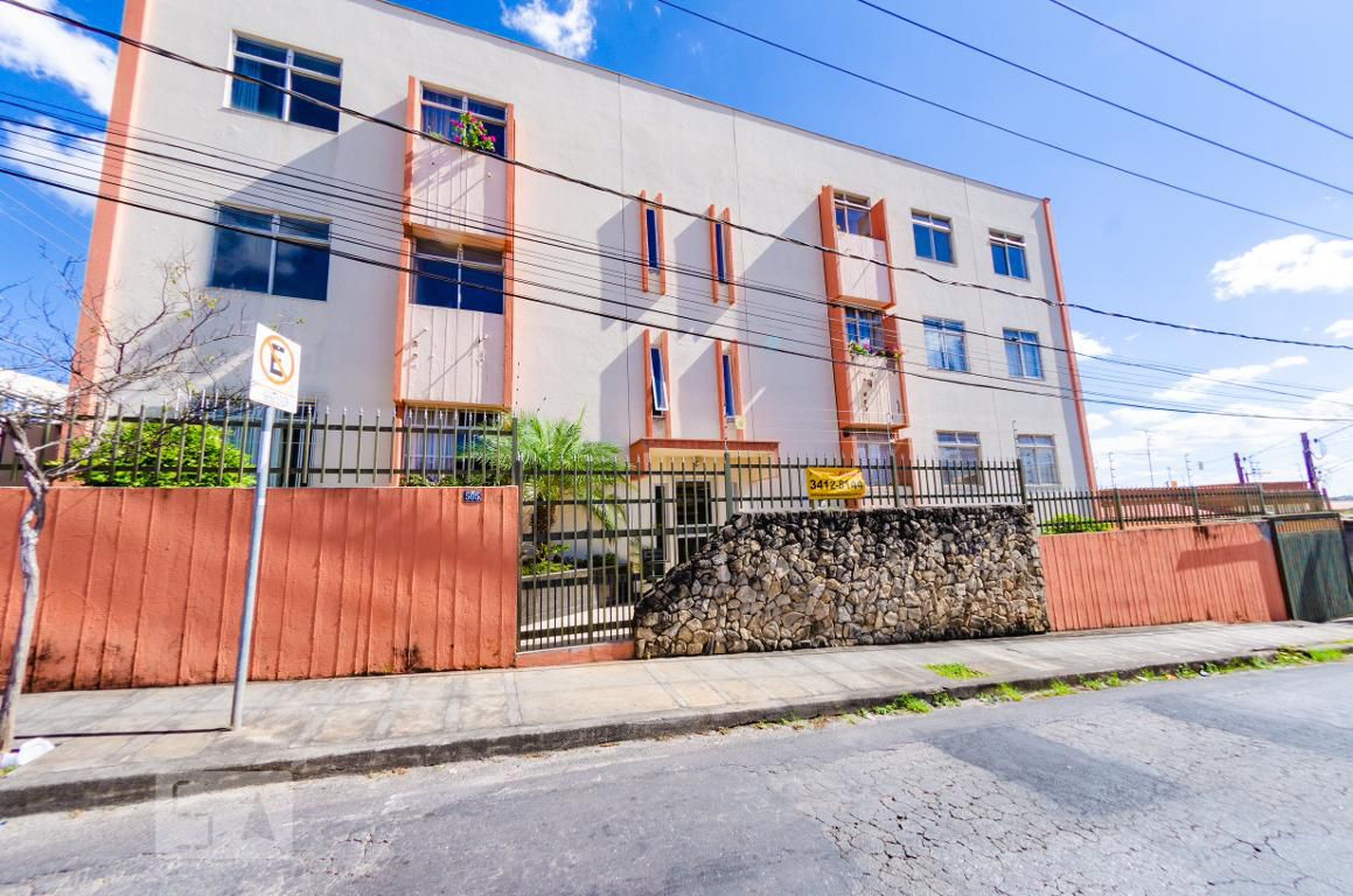 Fachada Condomínio Catas Altas