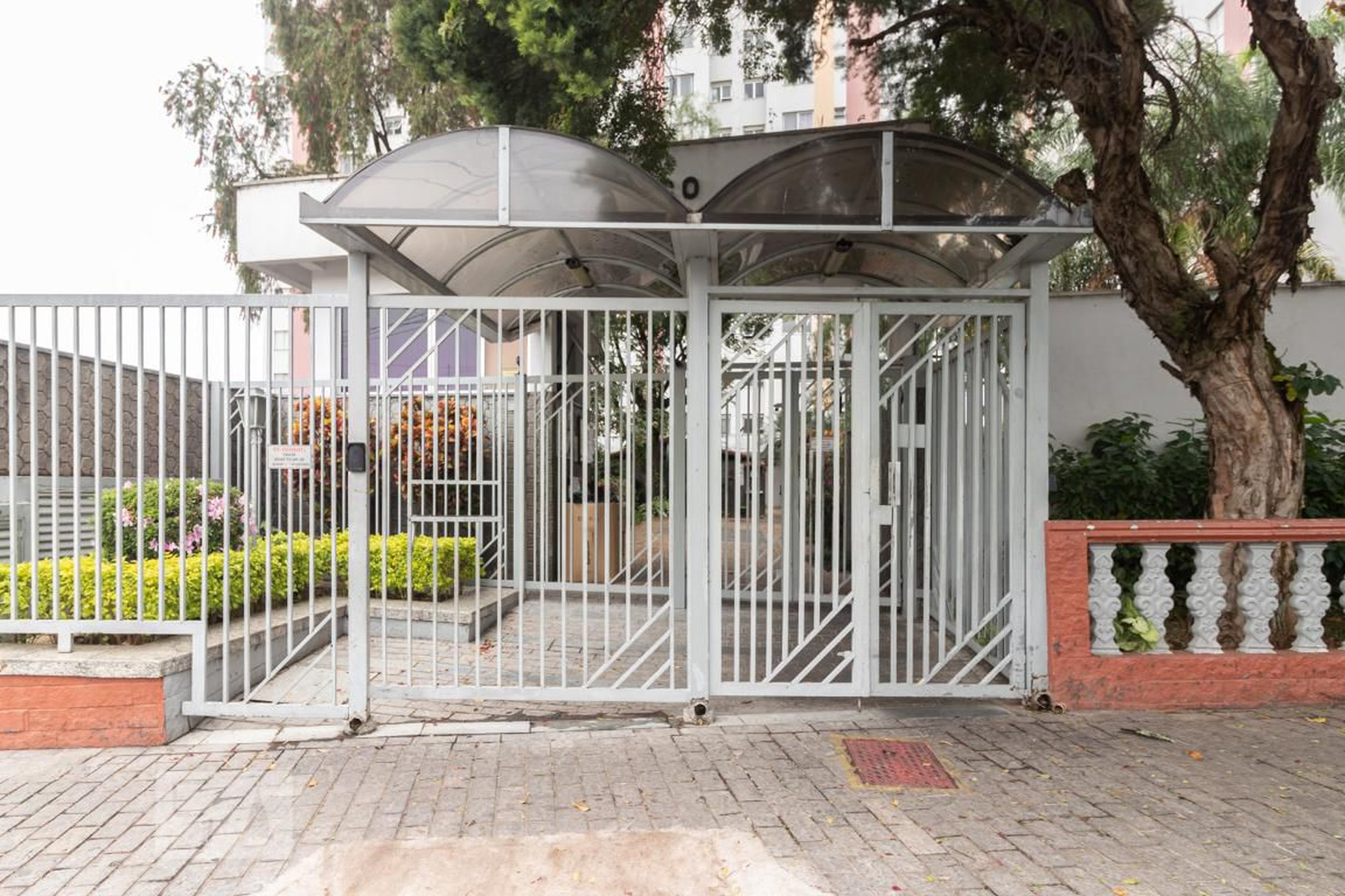 Fachada do Condomínio Condomínio Parque Ecológico