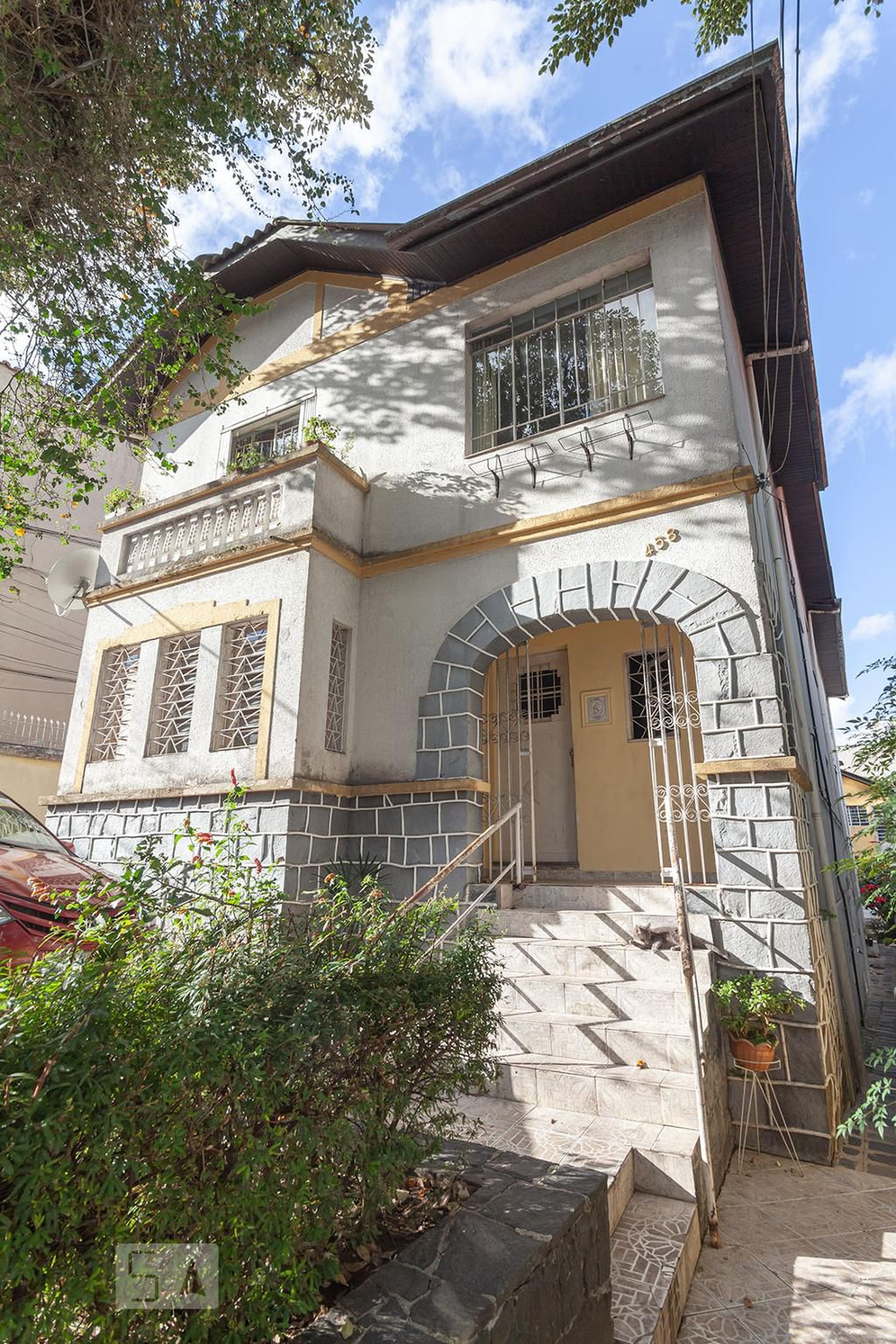 Fachada Condomínio em Rua Desembargador Ermelino de Leão, 458