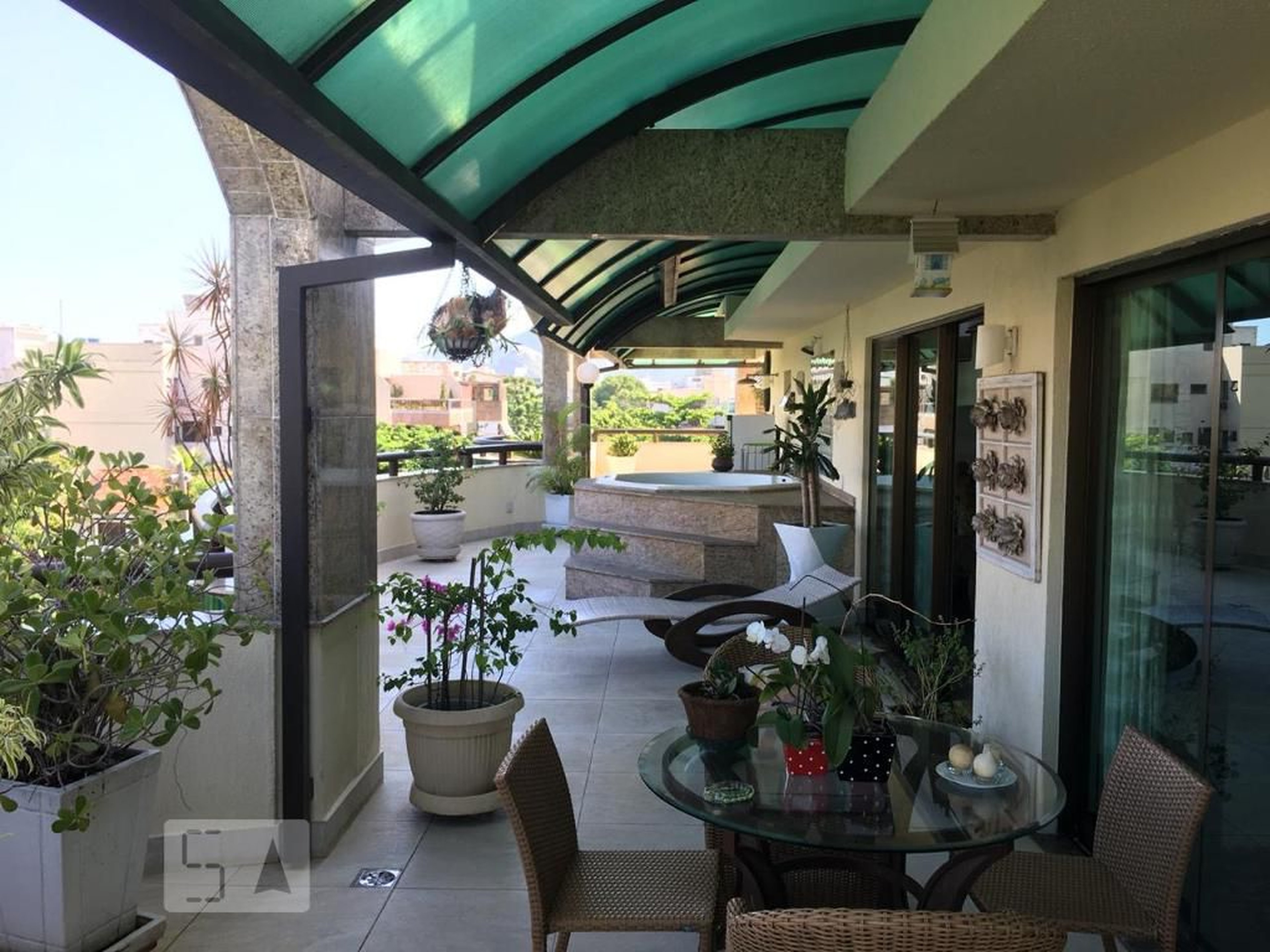 Área Externa Condomínio em Avenida Glaucio Gil, 700