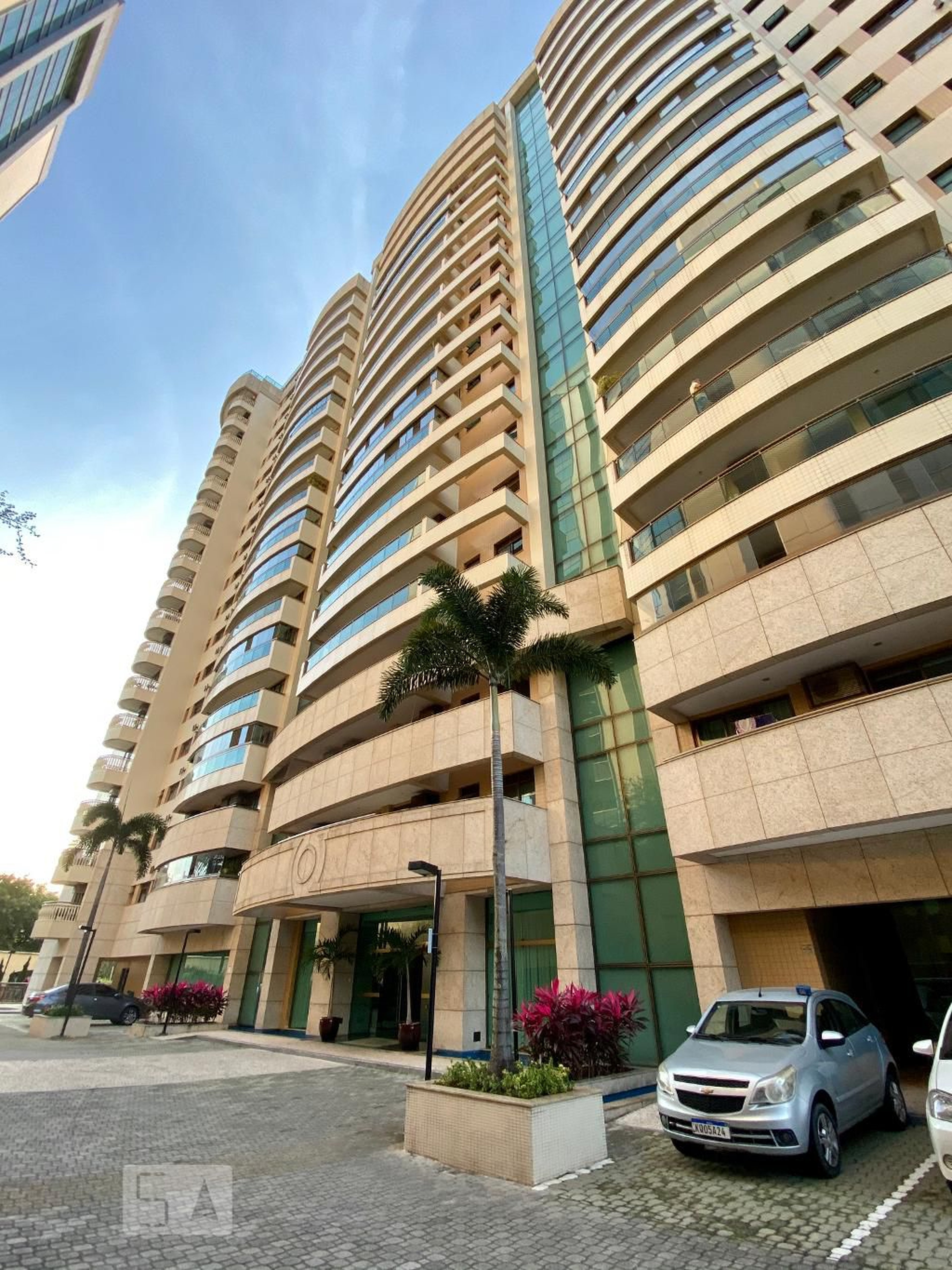 Fachada do Prédio Condomínio Península Life