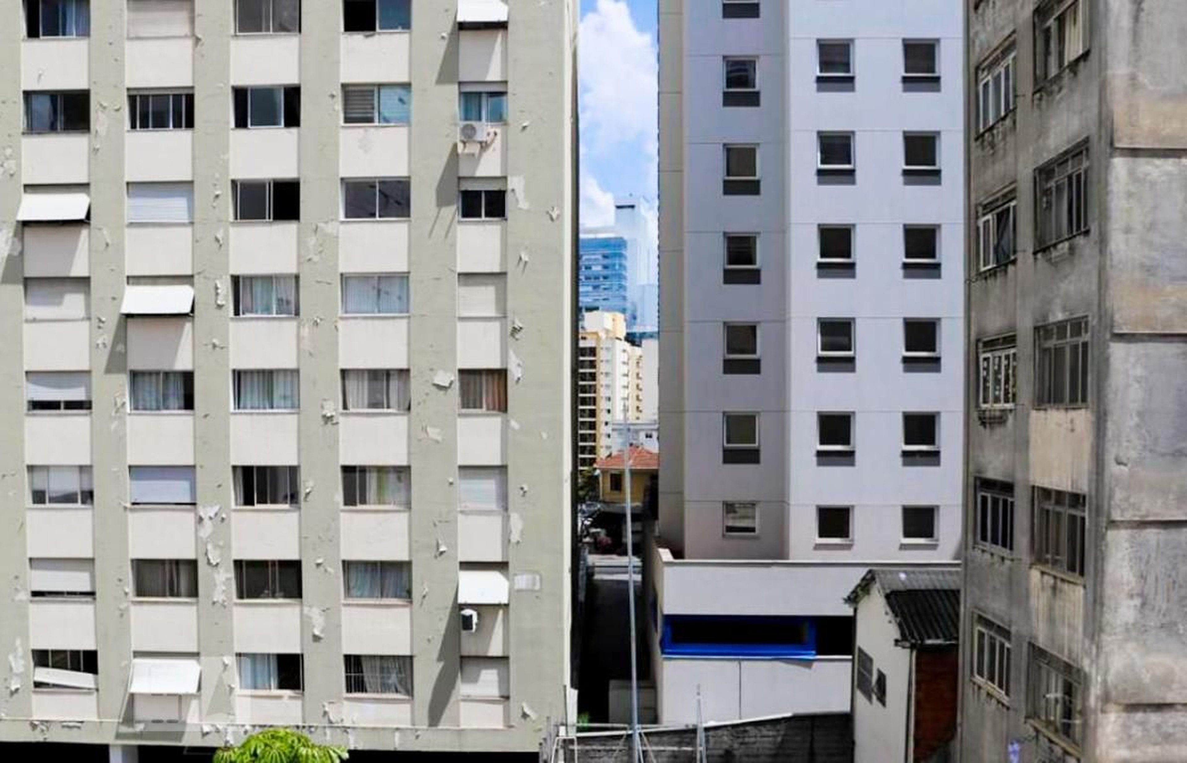 Fachada Condomínio em Rua Vinte e Cinco de Março, 641