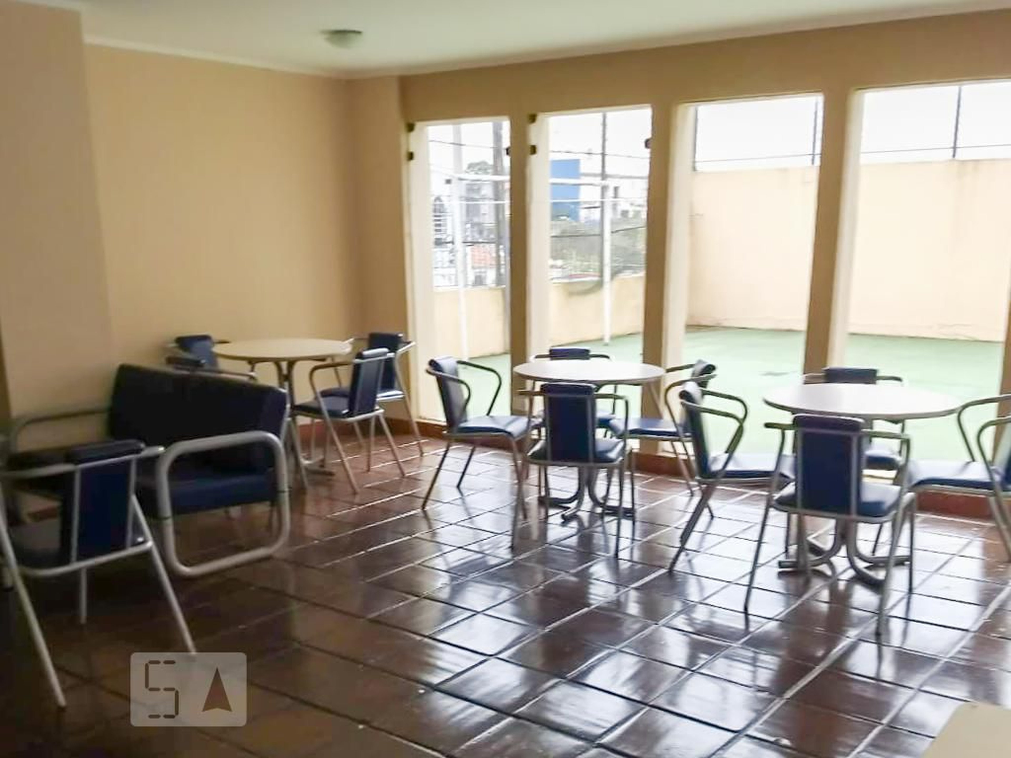 Salao de Festa - Ed. Cambridge