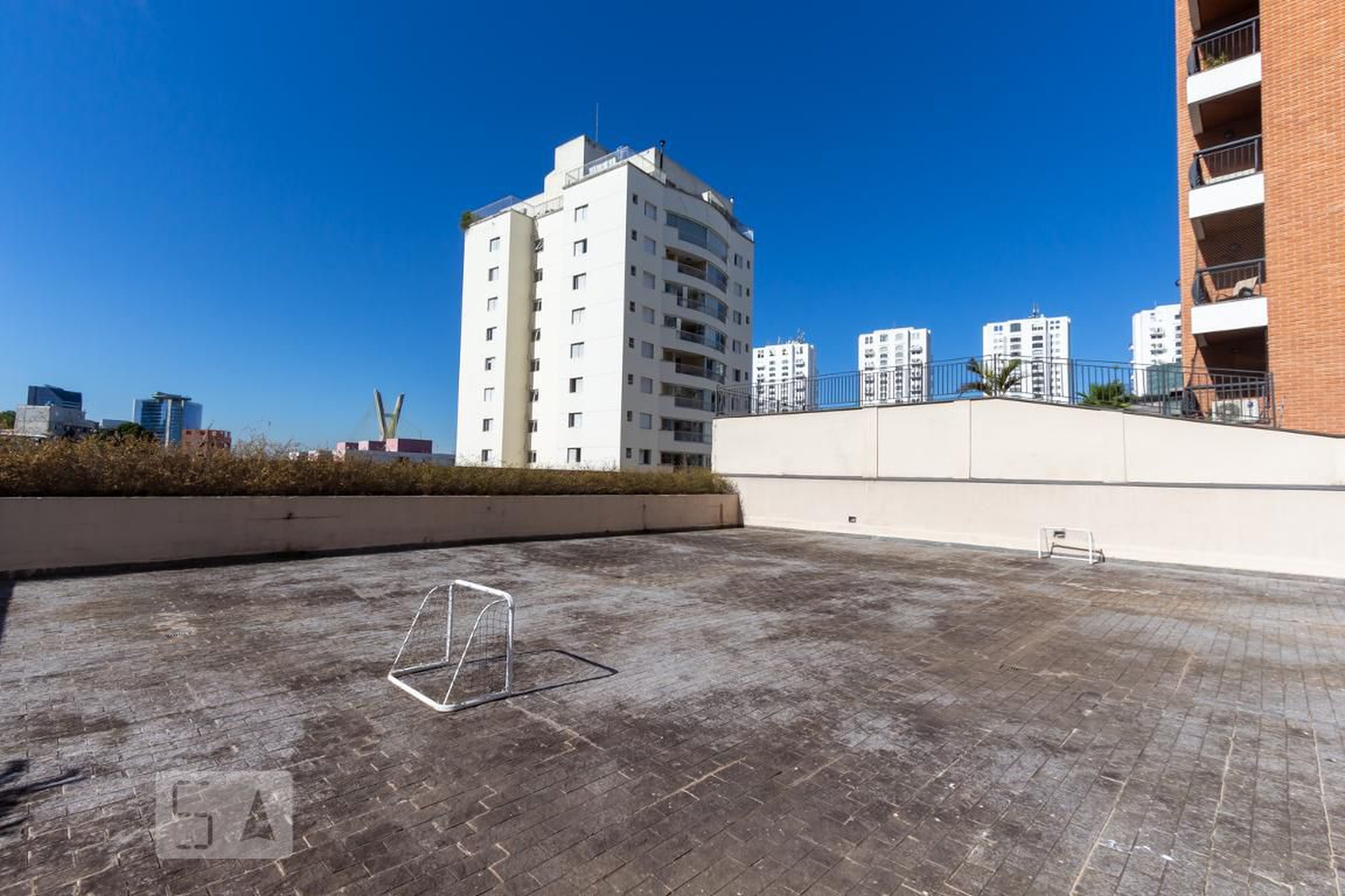 Quadra - Balster Viana