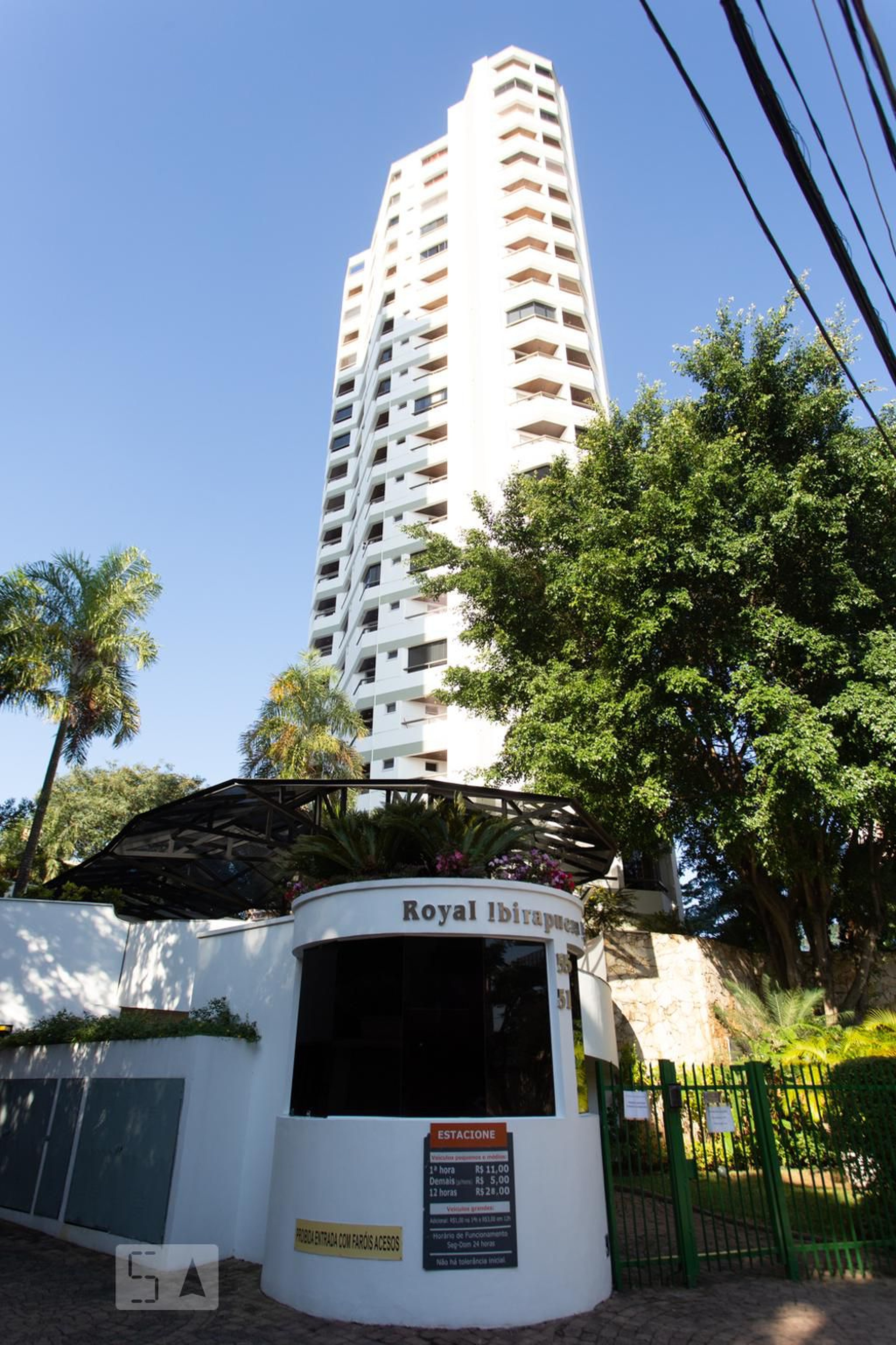 Fachada do Prédio Condomínio Royal Parque Ibirapuera