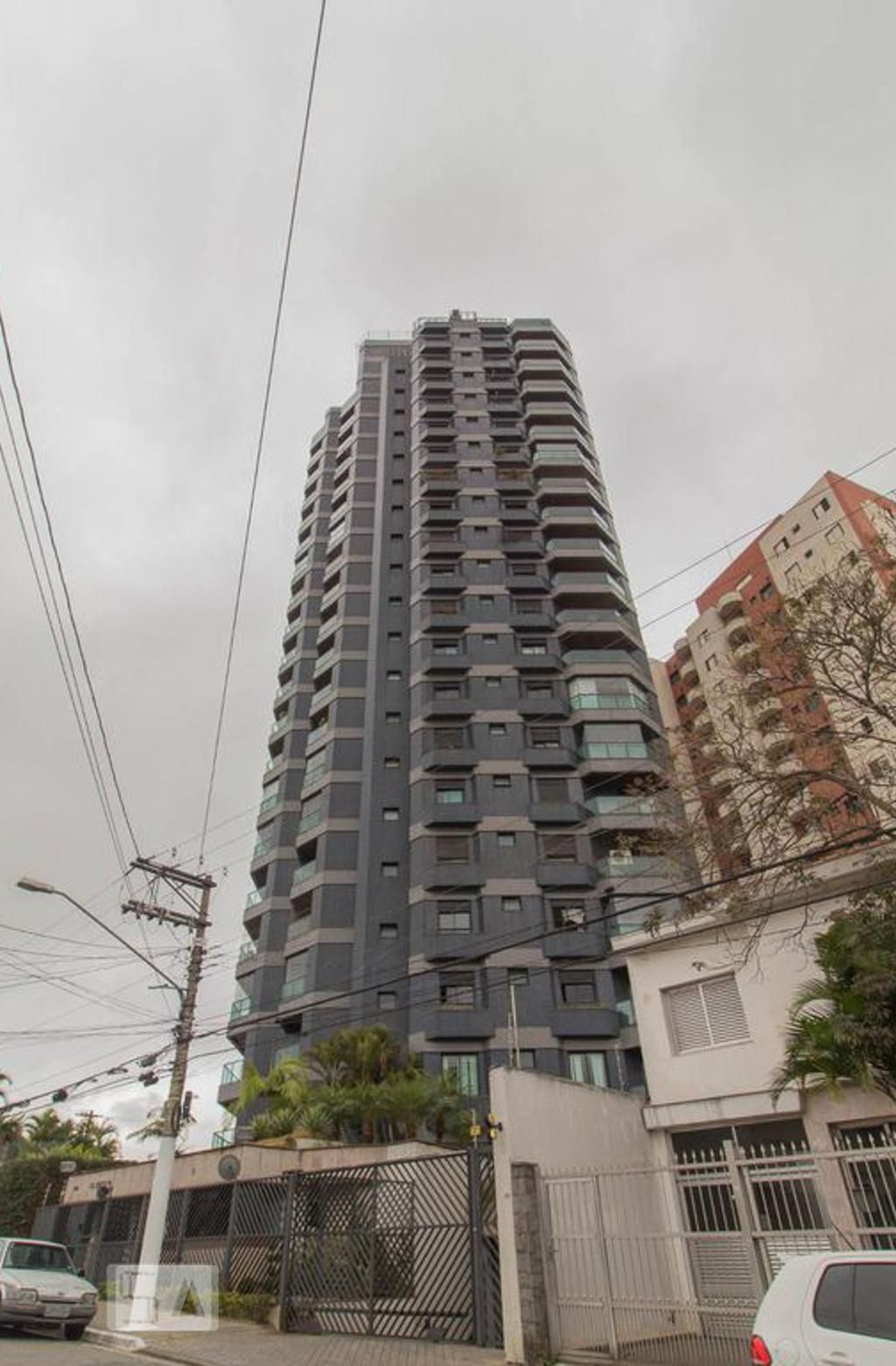 Fachada do Condomínio Condomínio Ravnas