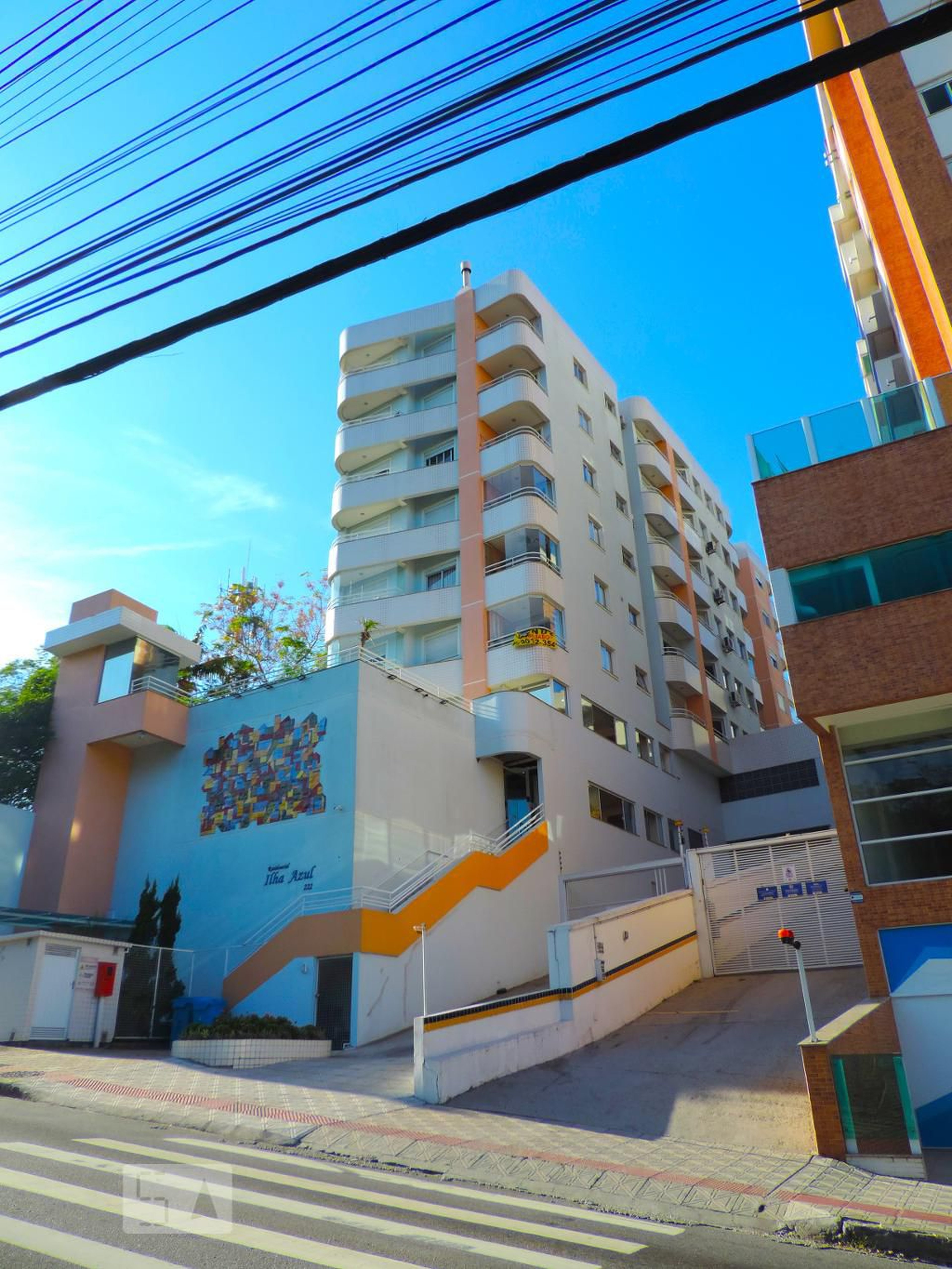 Fachada Condomínio em Rua Deputado Antônio Edu Vieira, 222