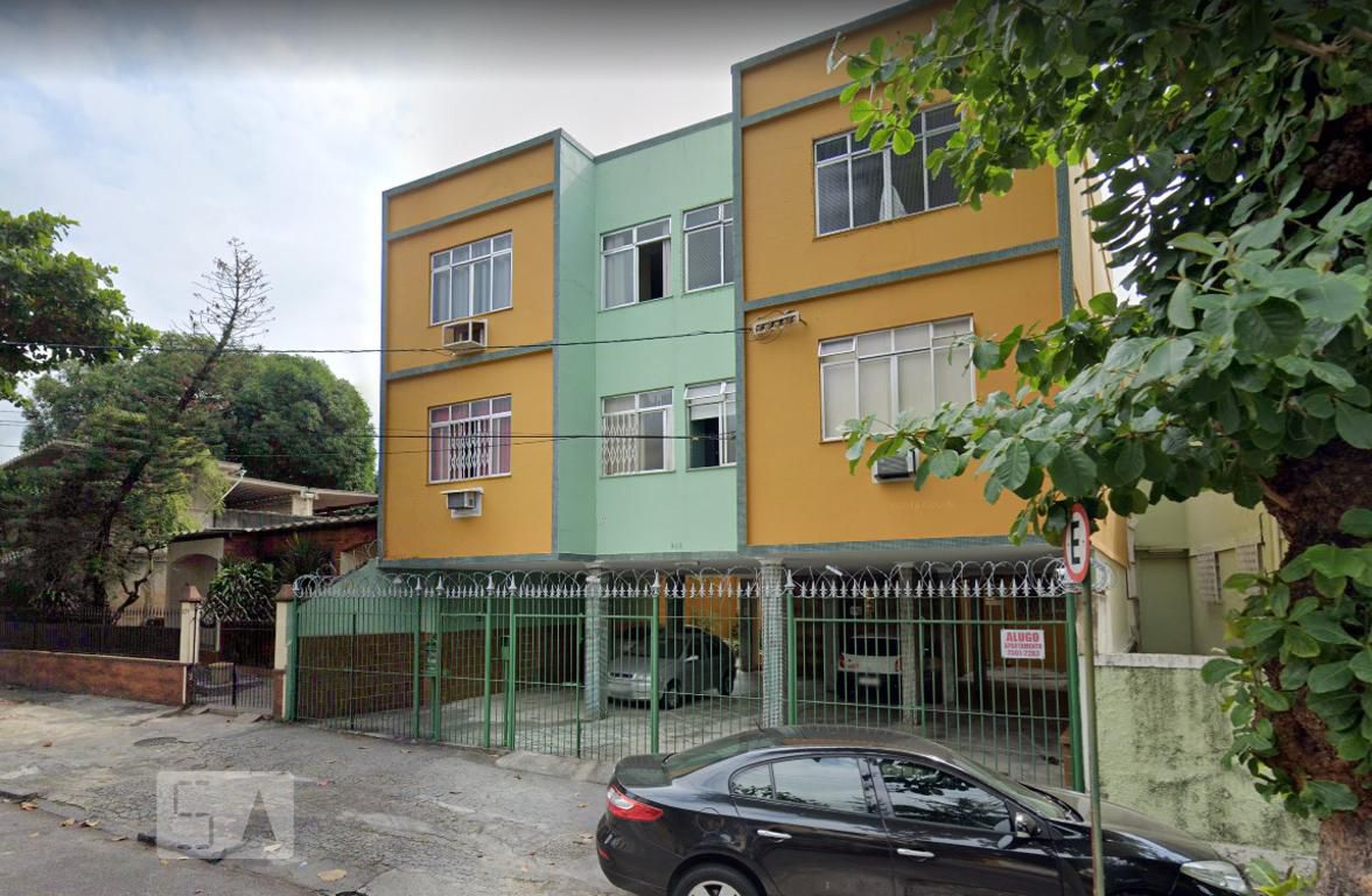 Fachada Condomínio em Rua Conde de Azambuja, 950