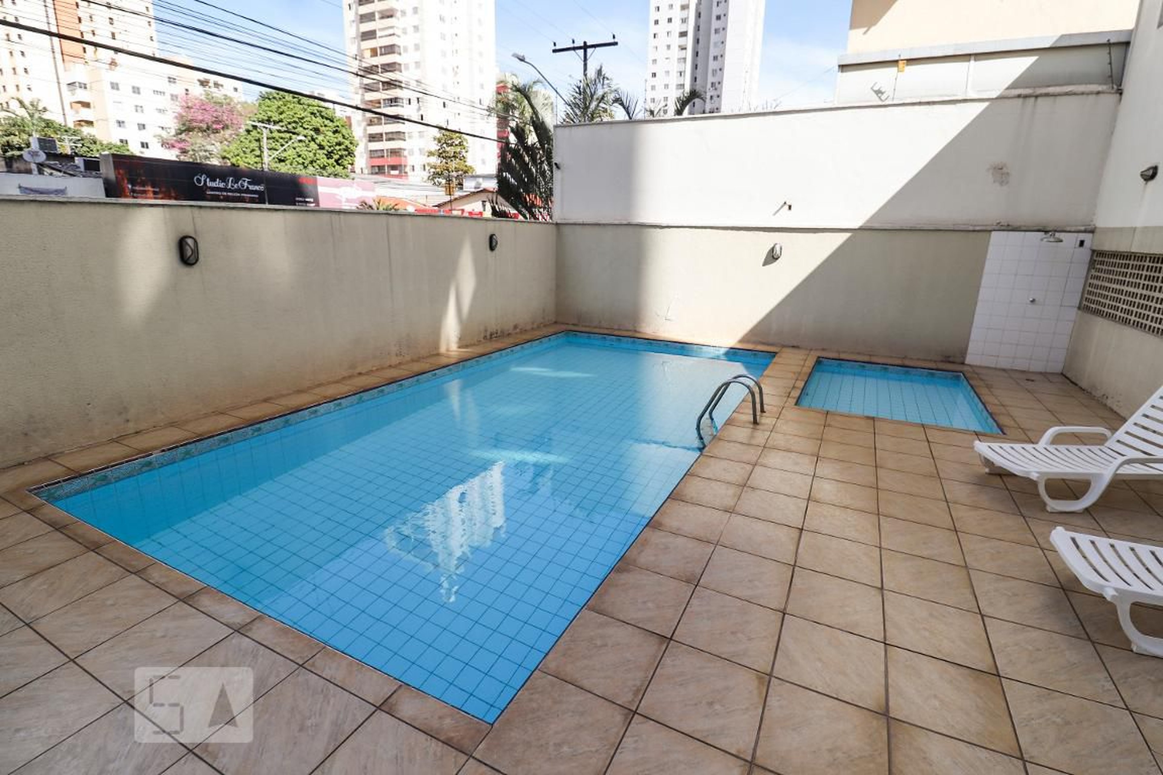 Piscina - Edifício Christiane