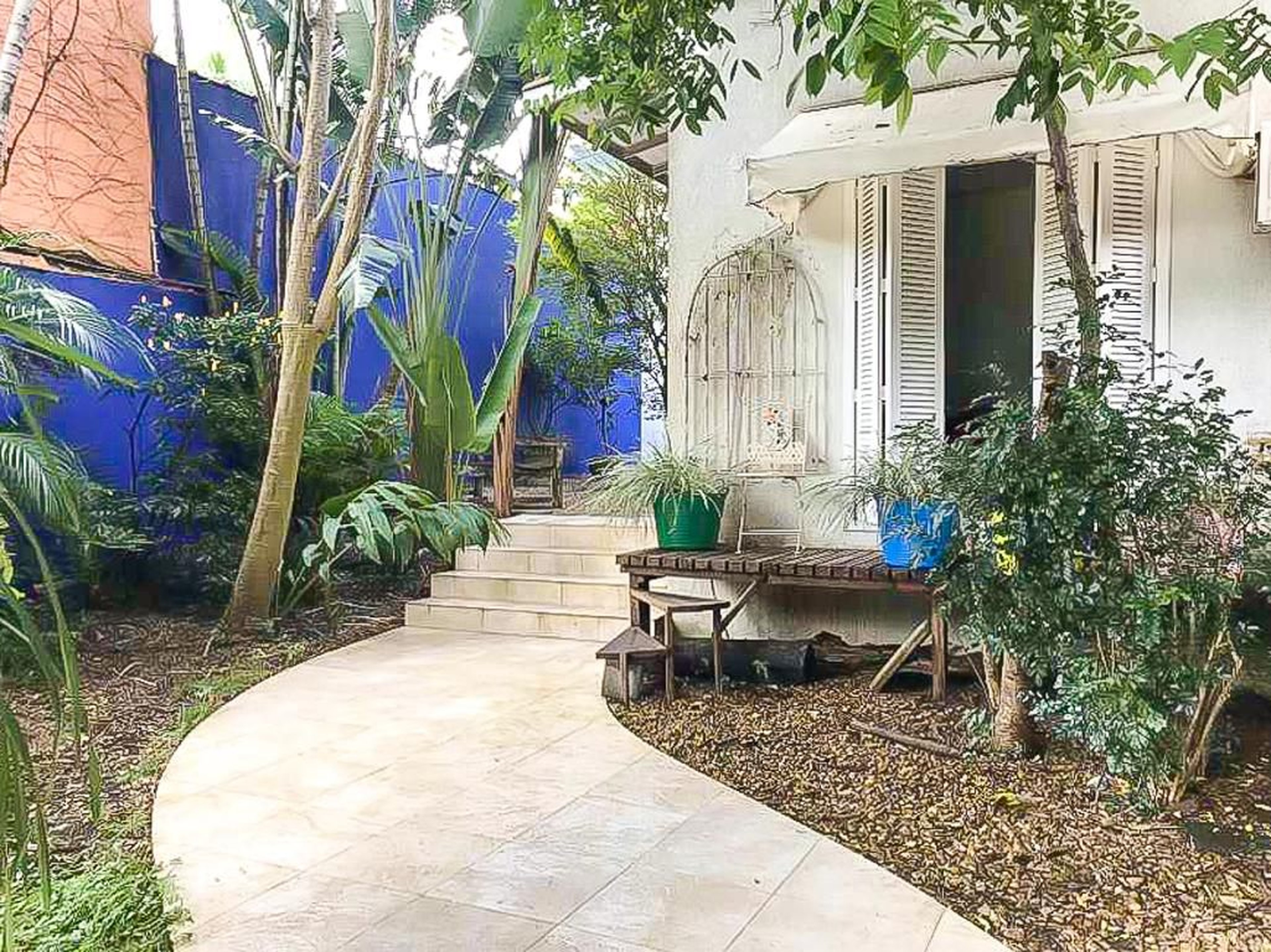 Fachada Condomínio em Rua Noruega, 185