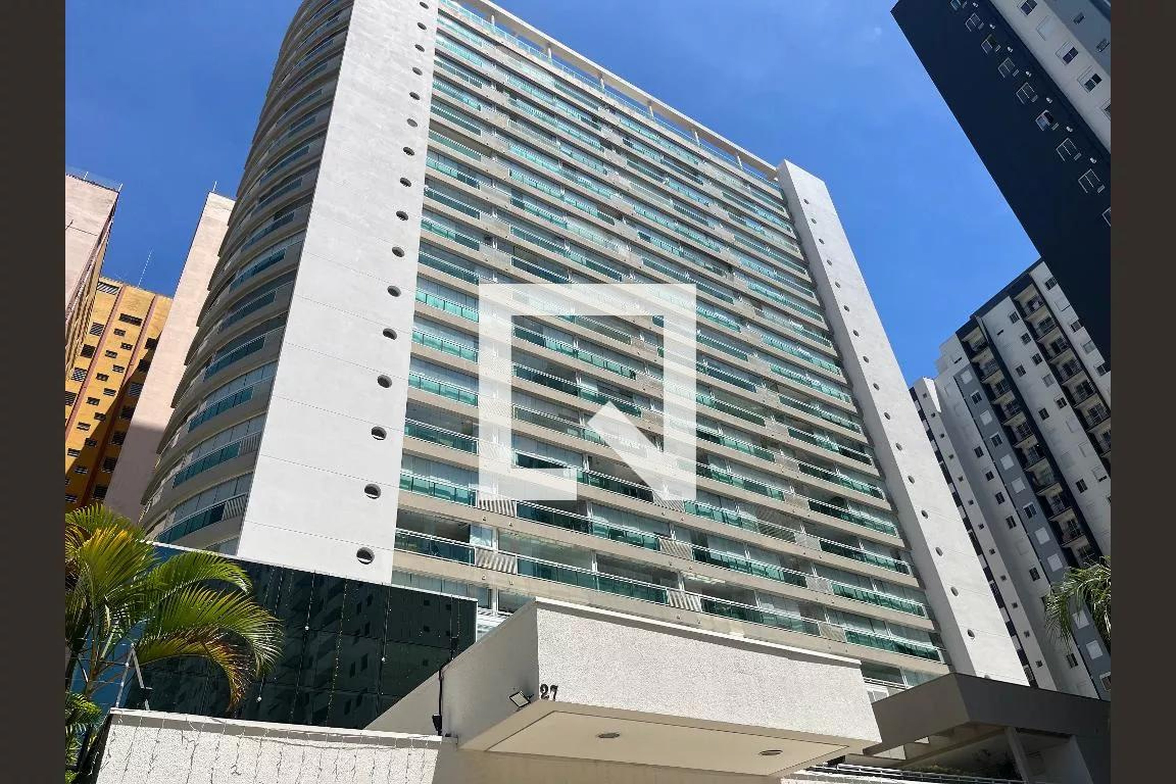 Fachada do Prédio Condomínio Cosmopolitan Higienópolis