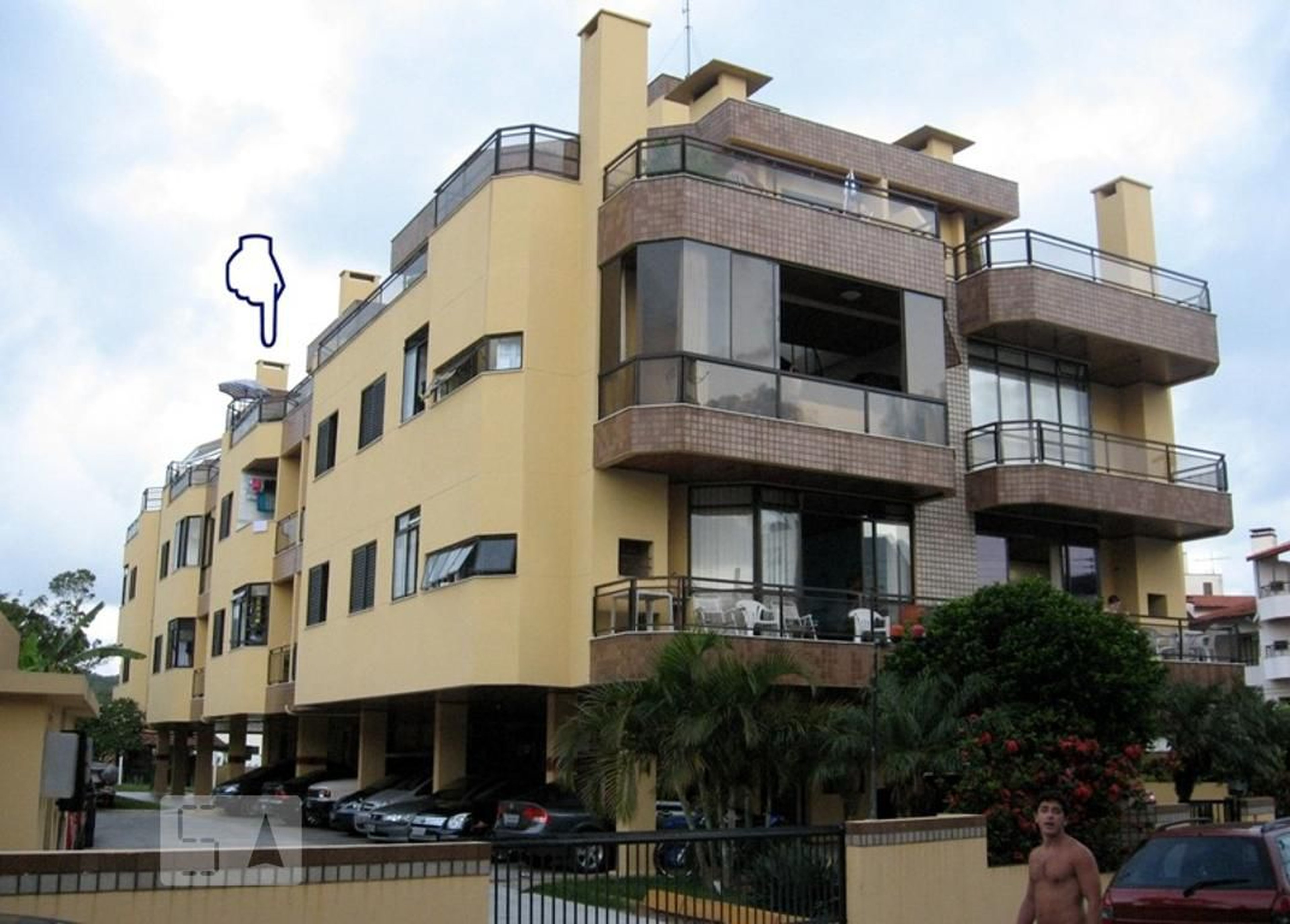 Fachada Residencial Candida Neves