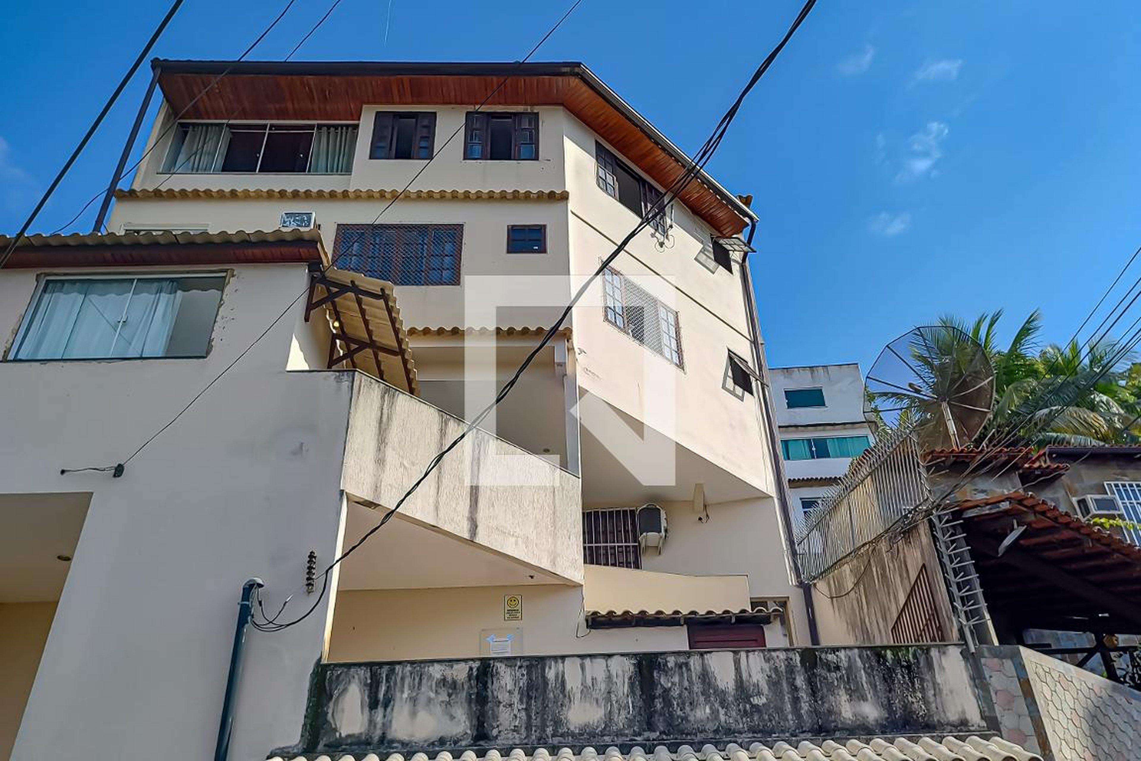 Fachada Condomínio em Rua Andrômeda, 161