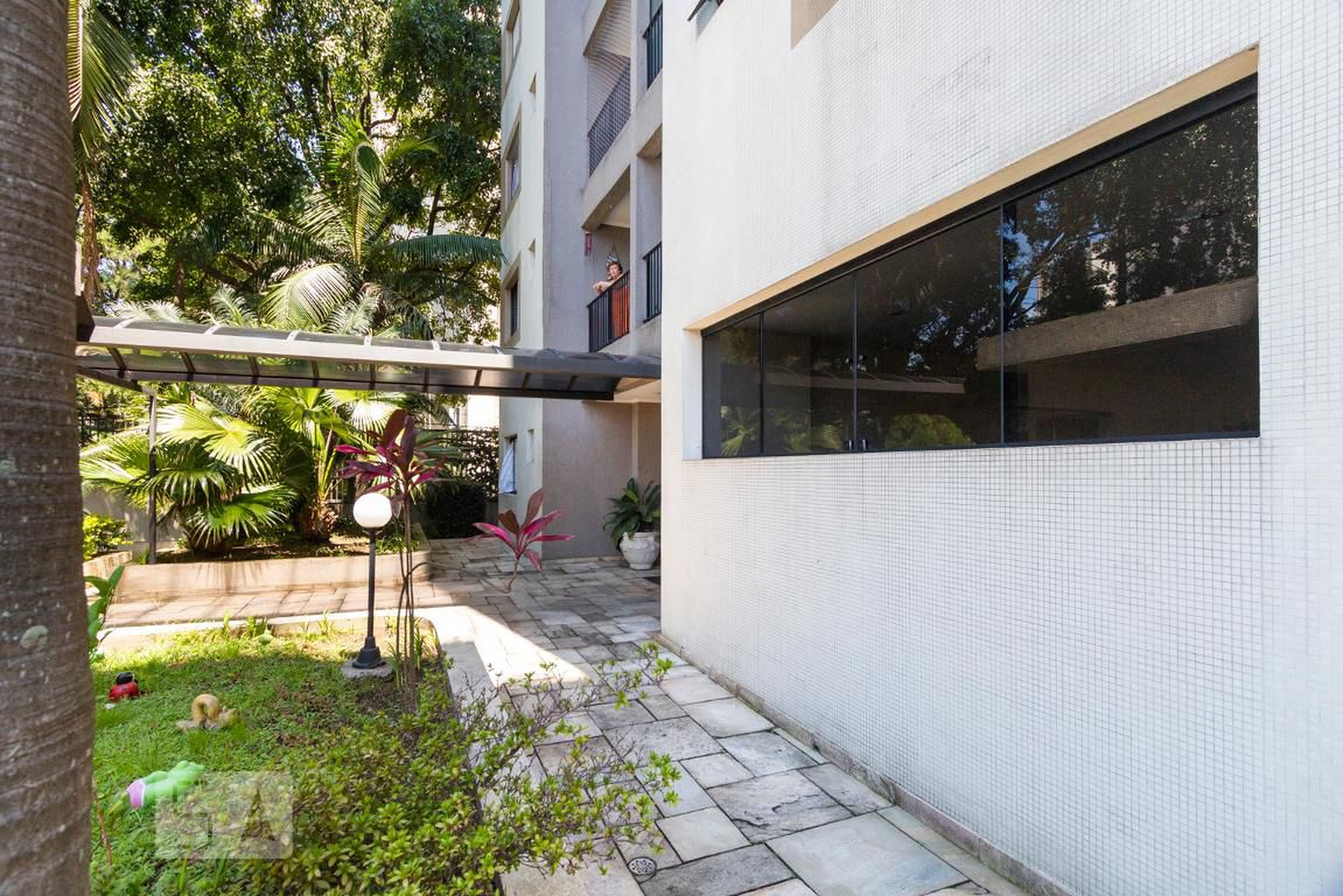 Área Externa - Após Varias Tentativas Proprietária Se Negou A Informar