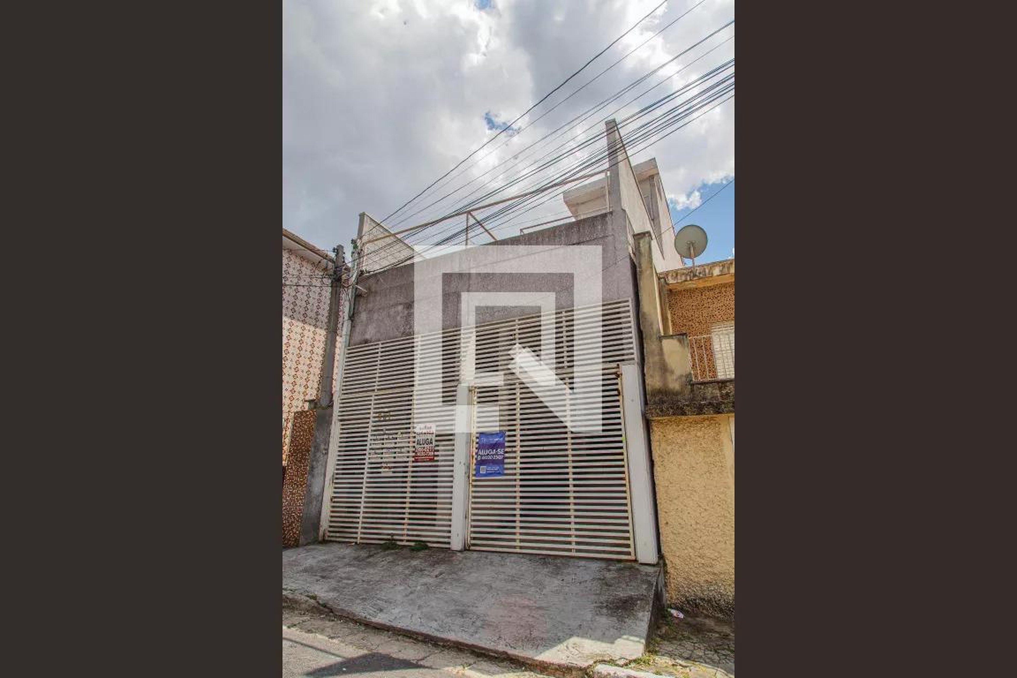 Fachada Condomínio em Rua Dante Alighieri, 501