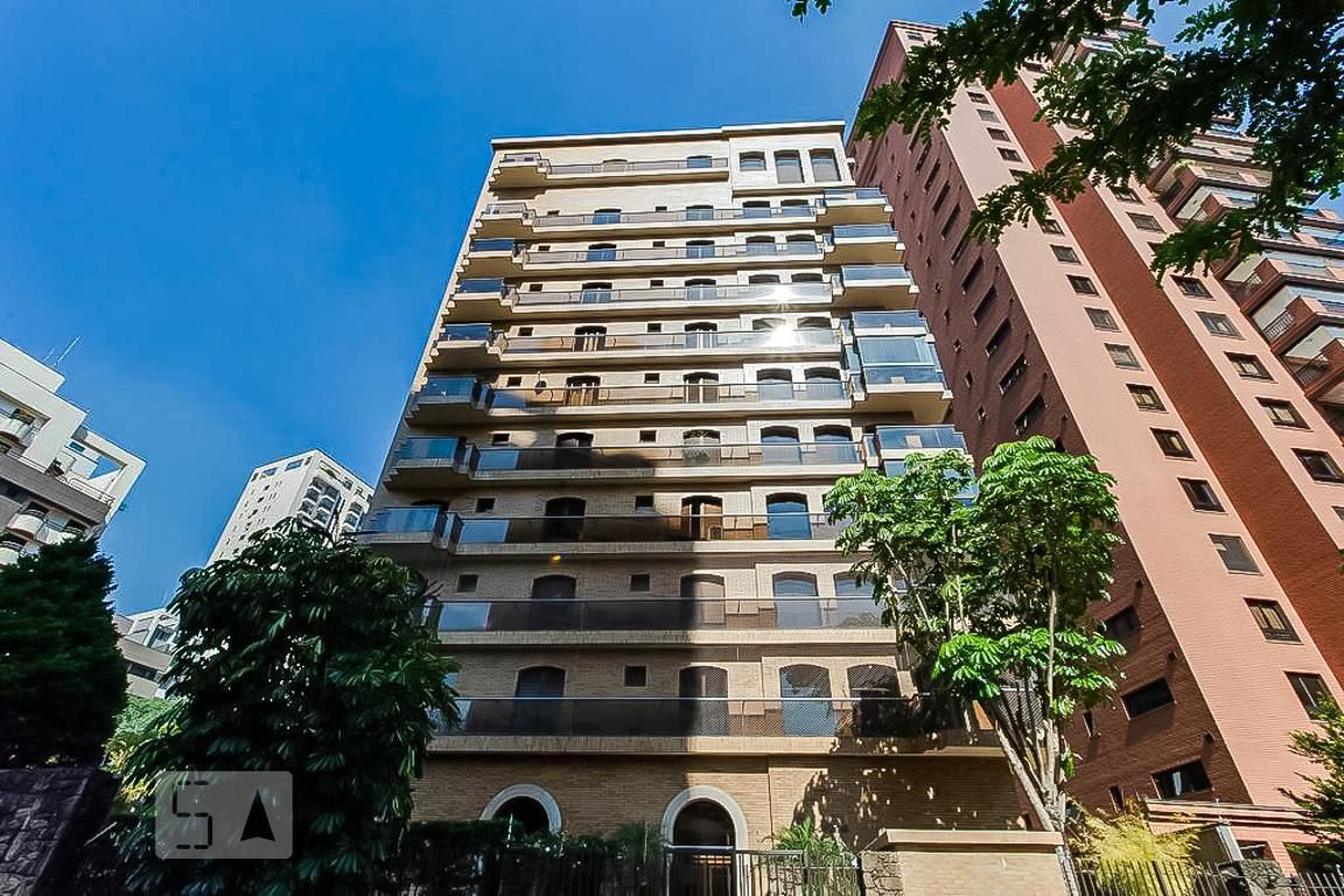 Fachada Condomínio Divonne