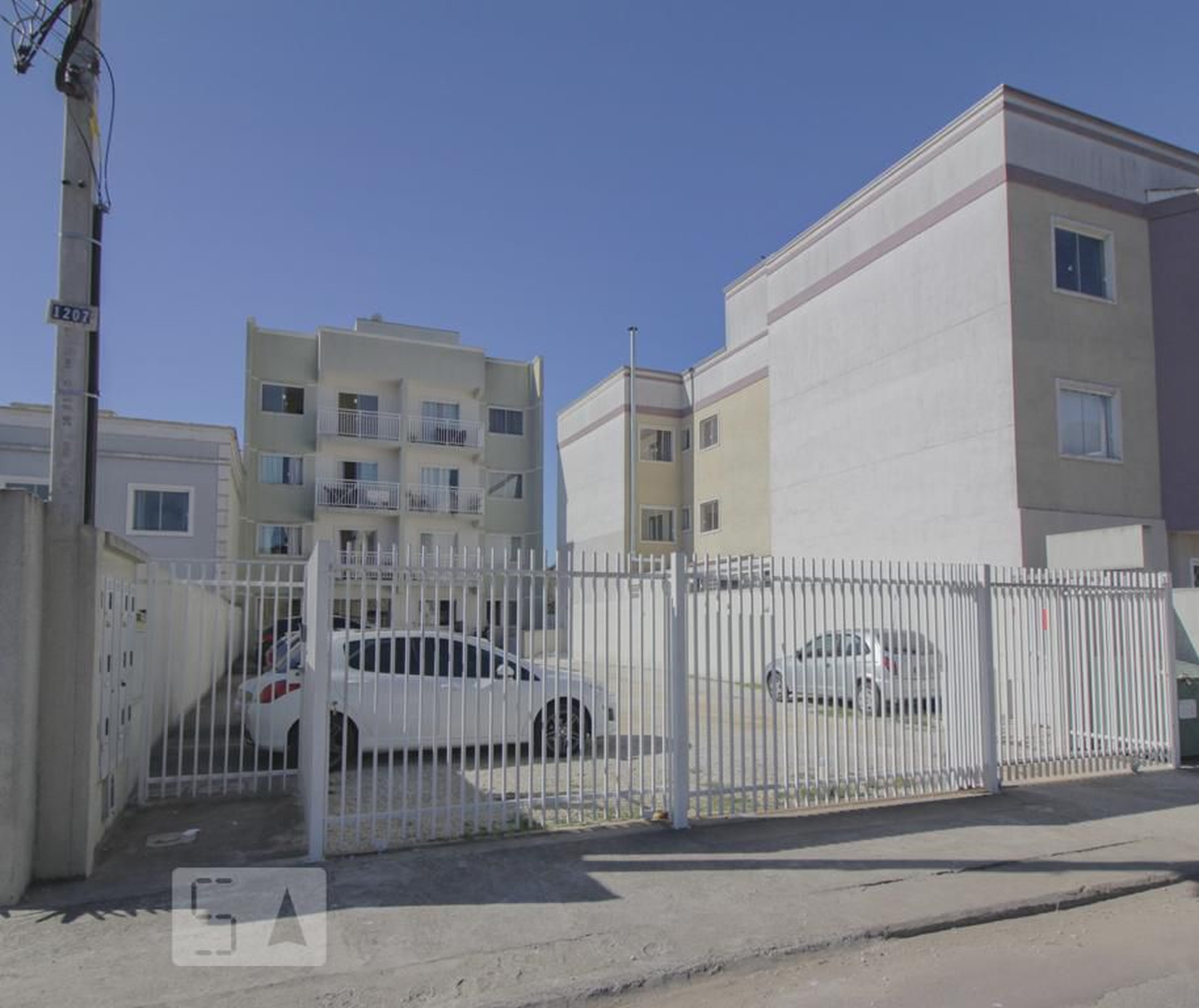 Fachada Condomínio em Rua Professora Marieta de Souza E Silva, 1207