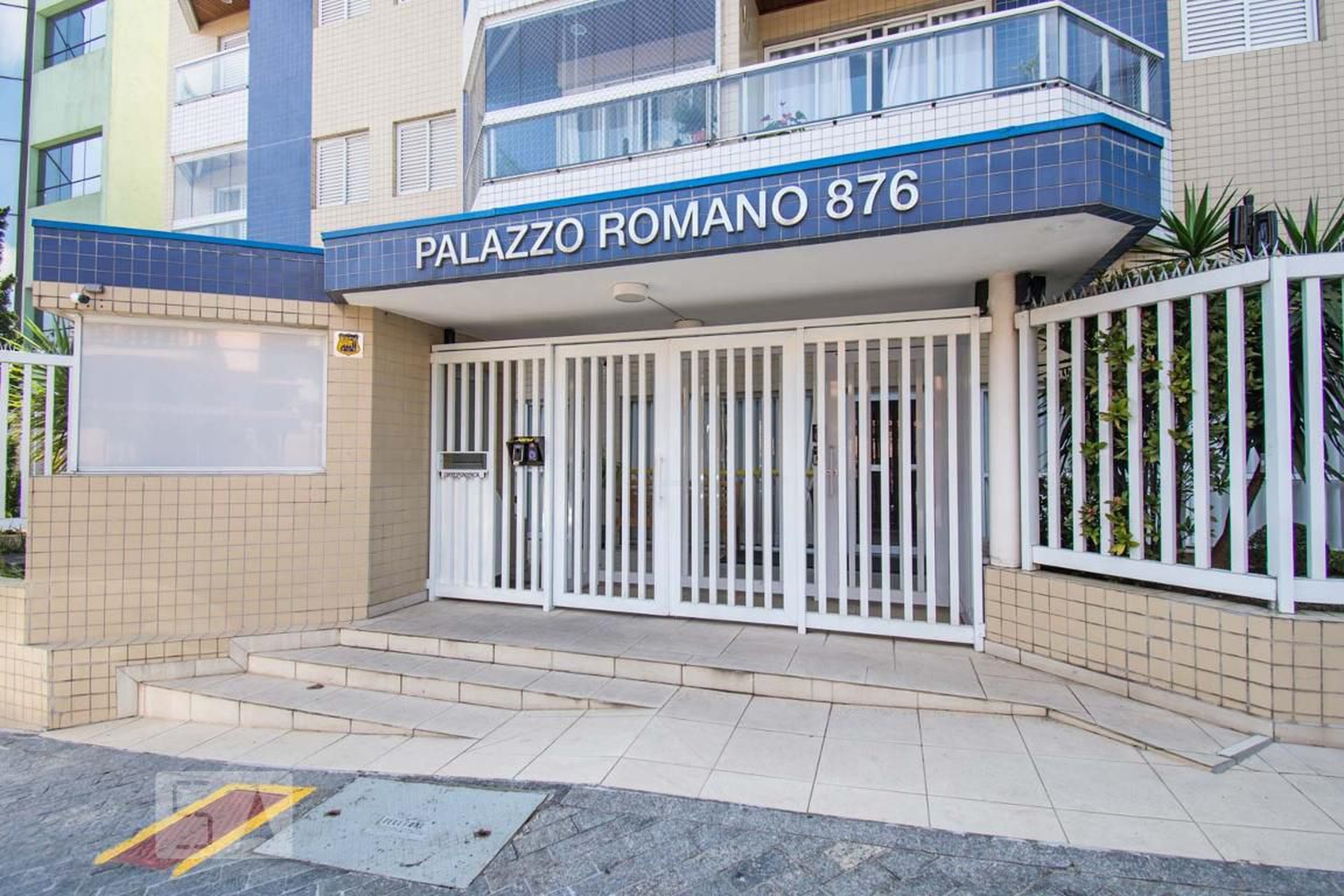 Entrada - Palazzo Romano