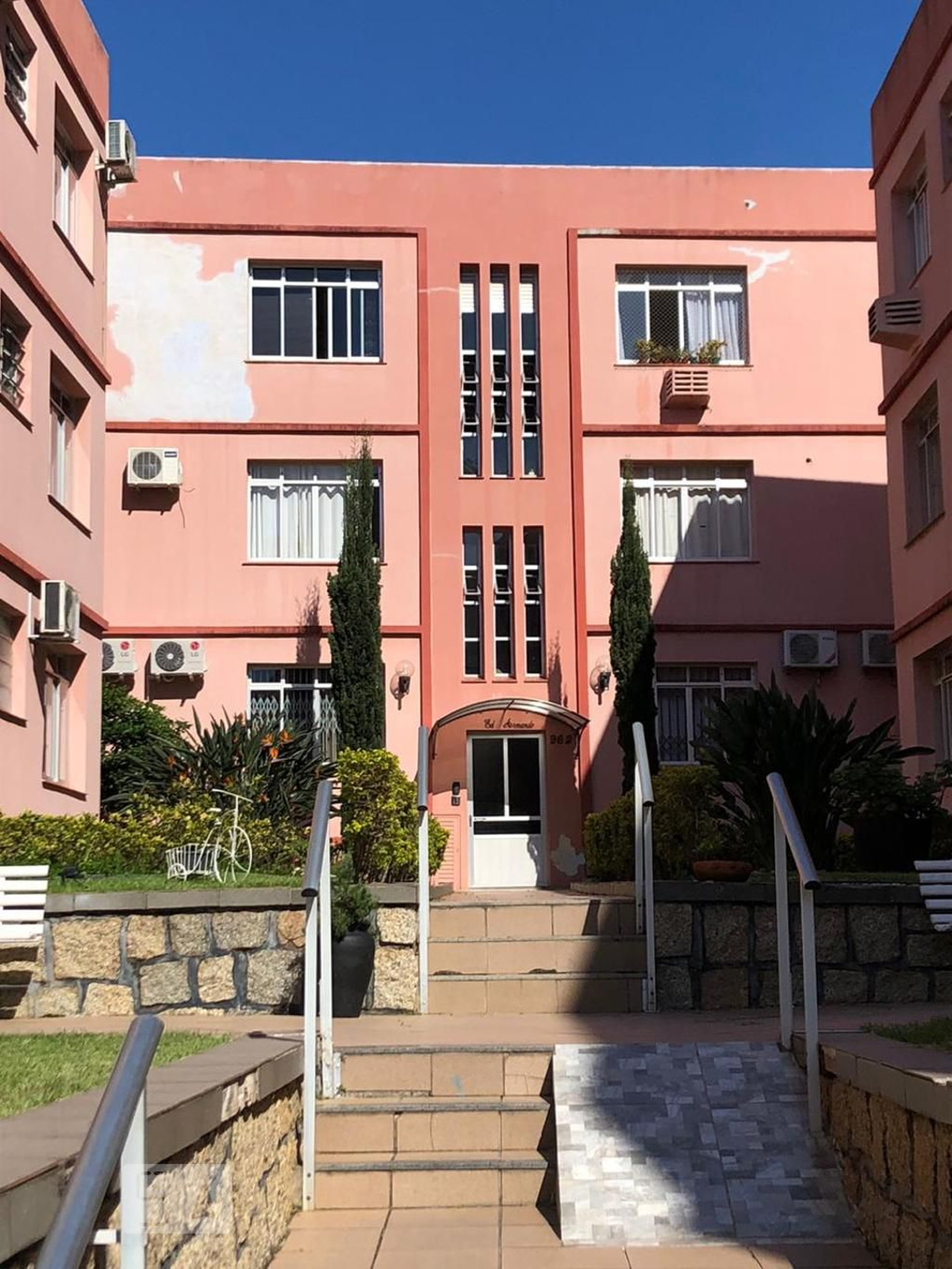 Fachada Condomínio em Avenida Rio Branco, 962