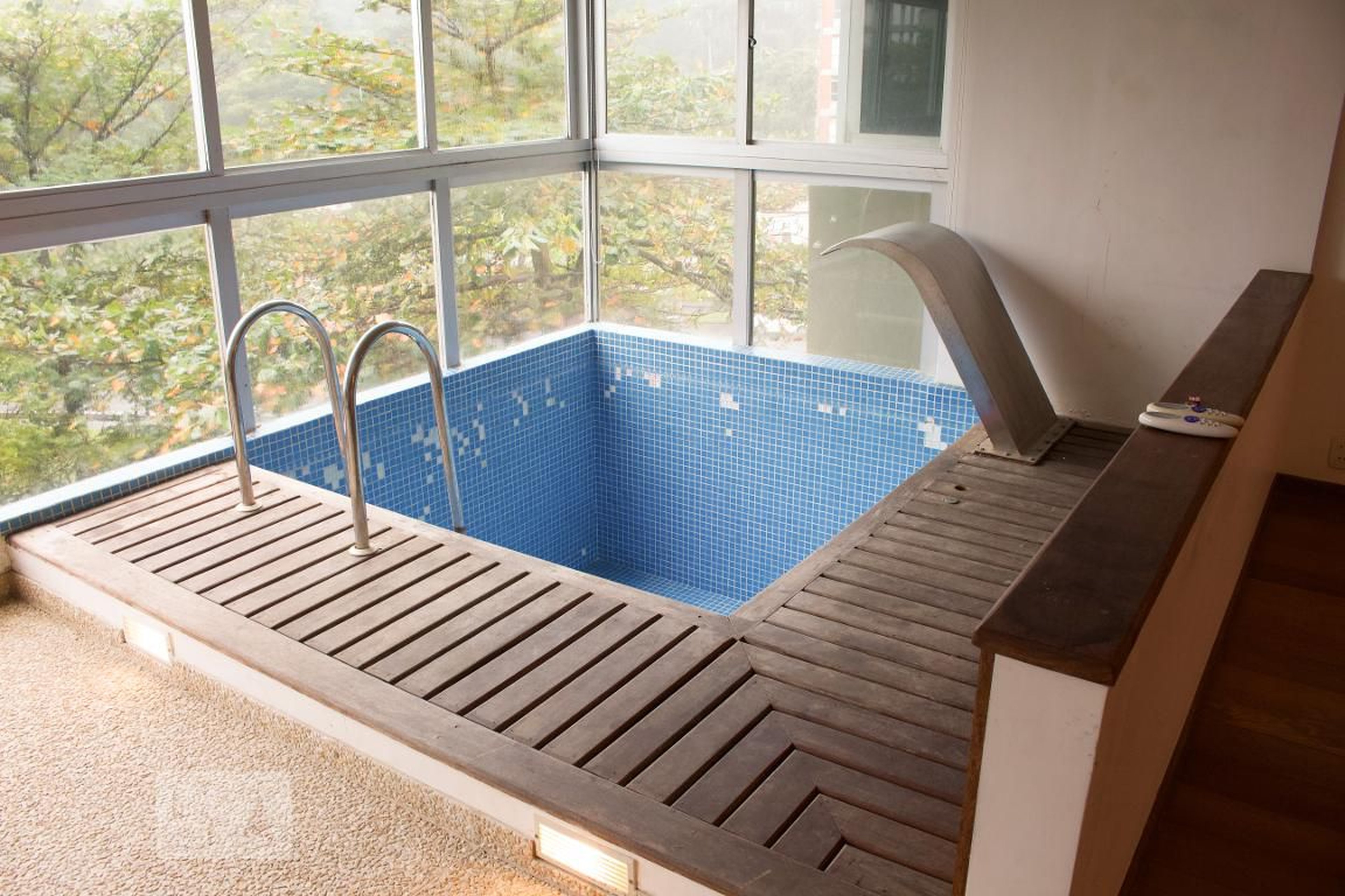 Piscina - Village São Conrado