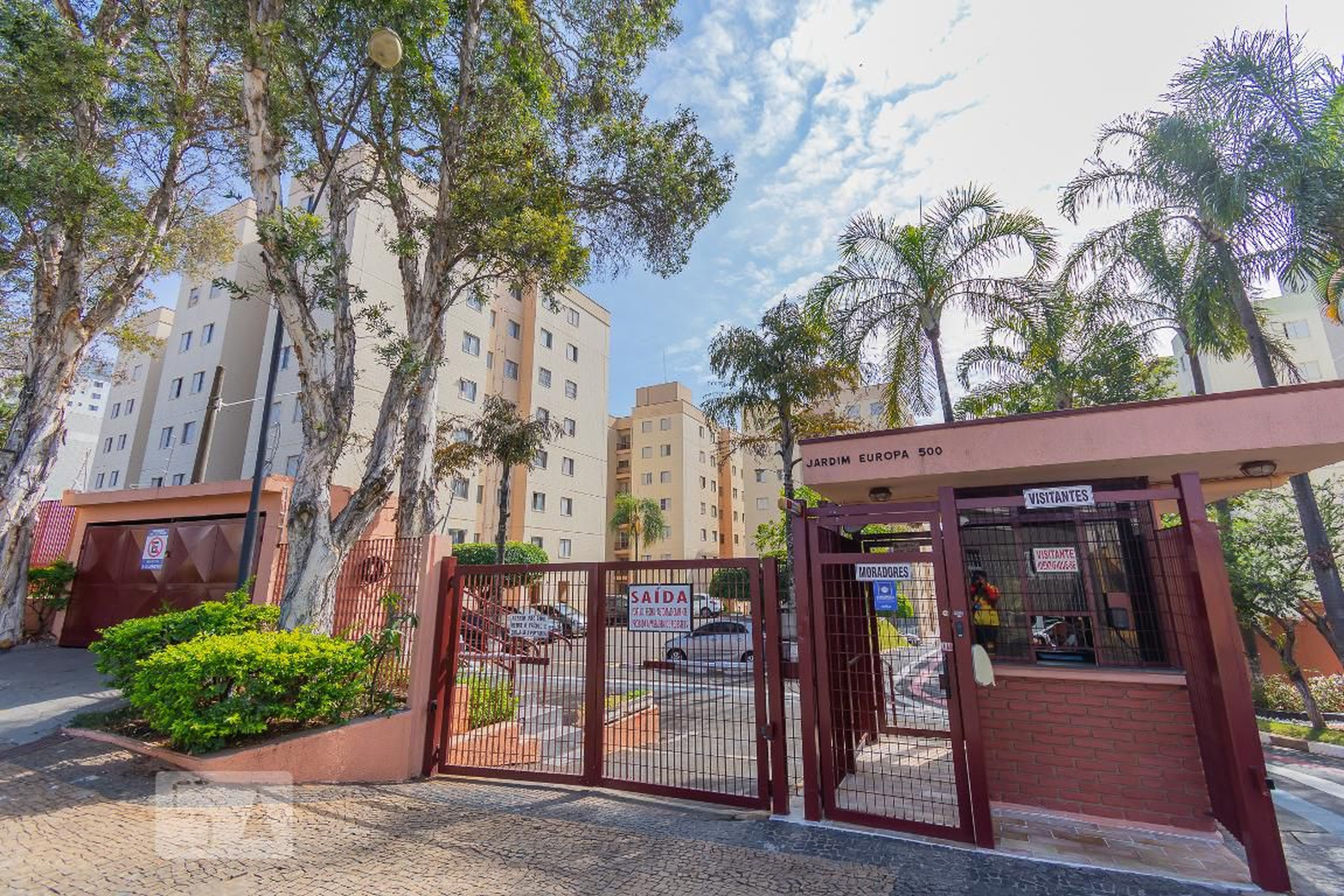 Fachada do Condomínio Condomínio Jardim Europa