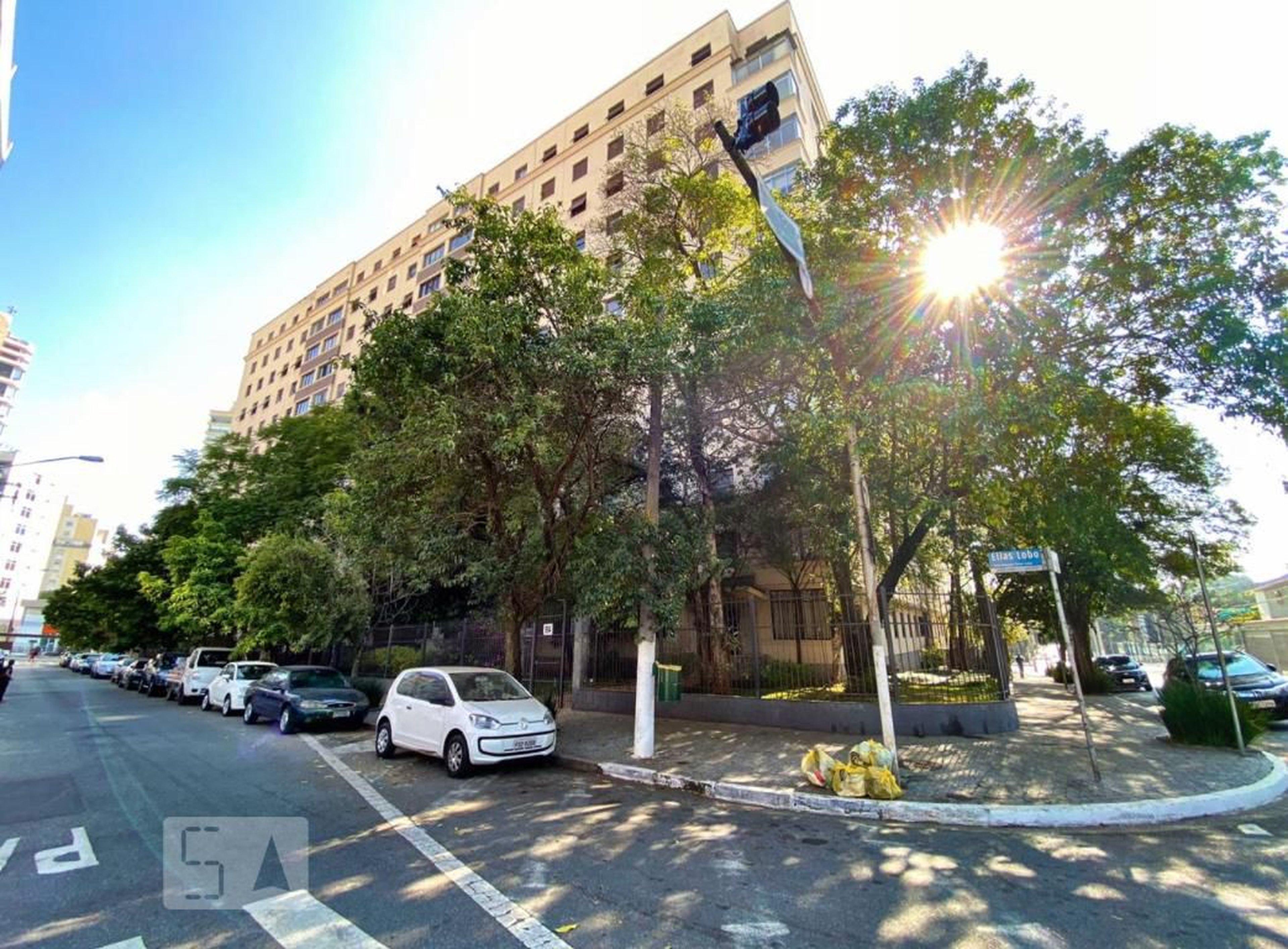 Edifício Condomínio Maestro Elias