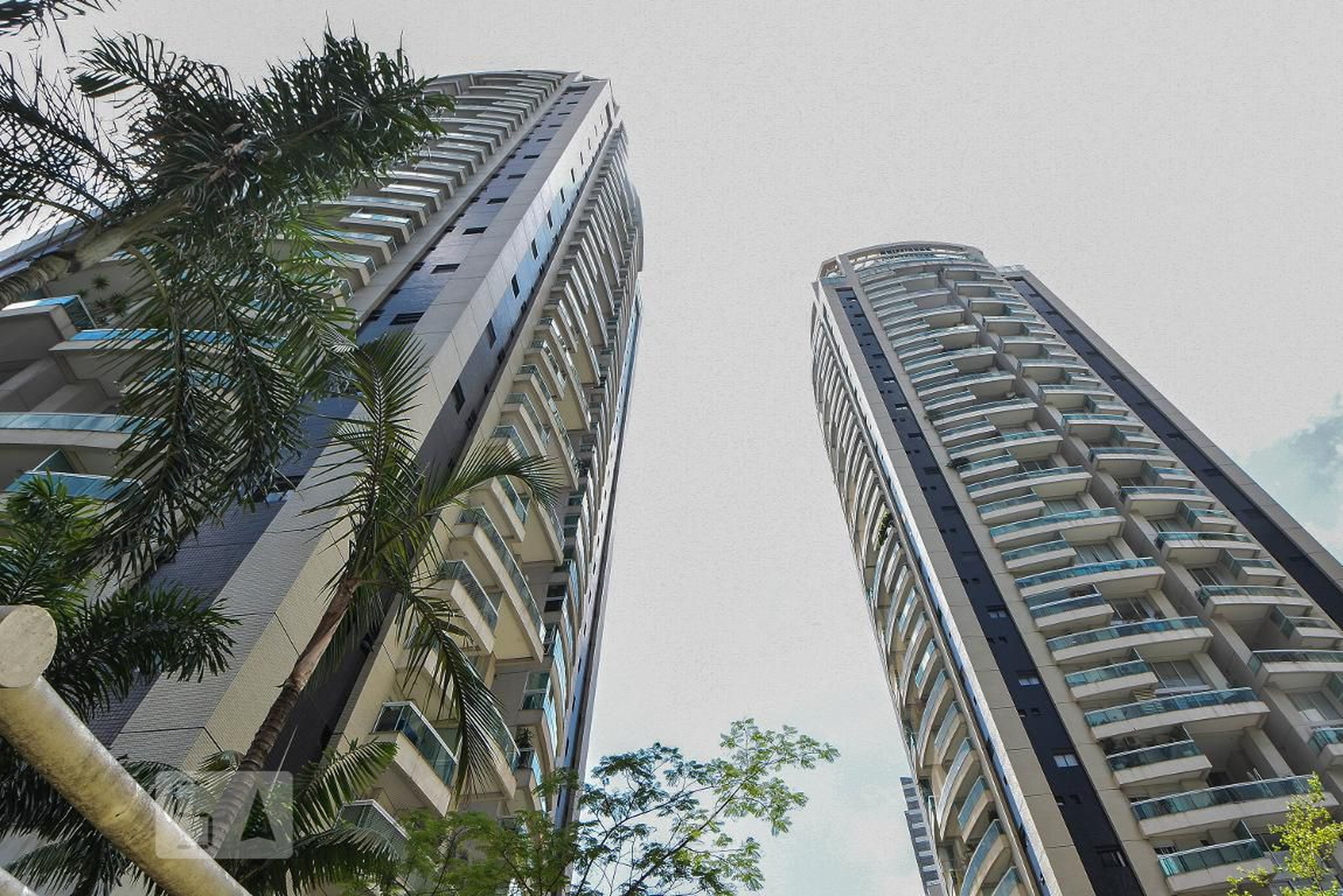 Prédio Condomínio Florida Penthouses