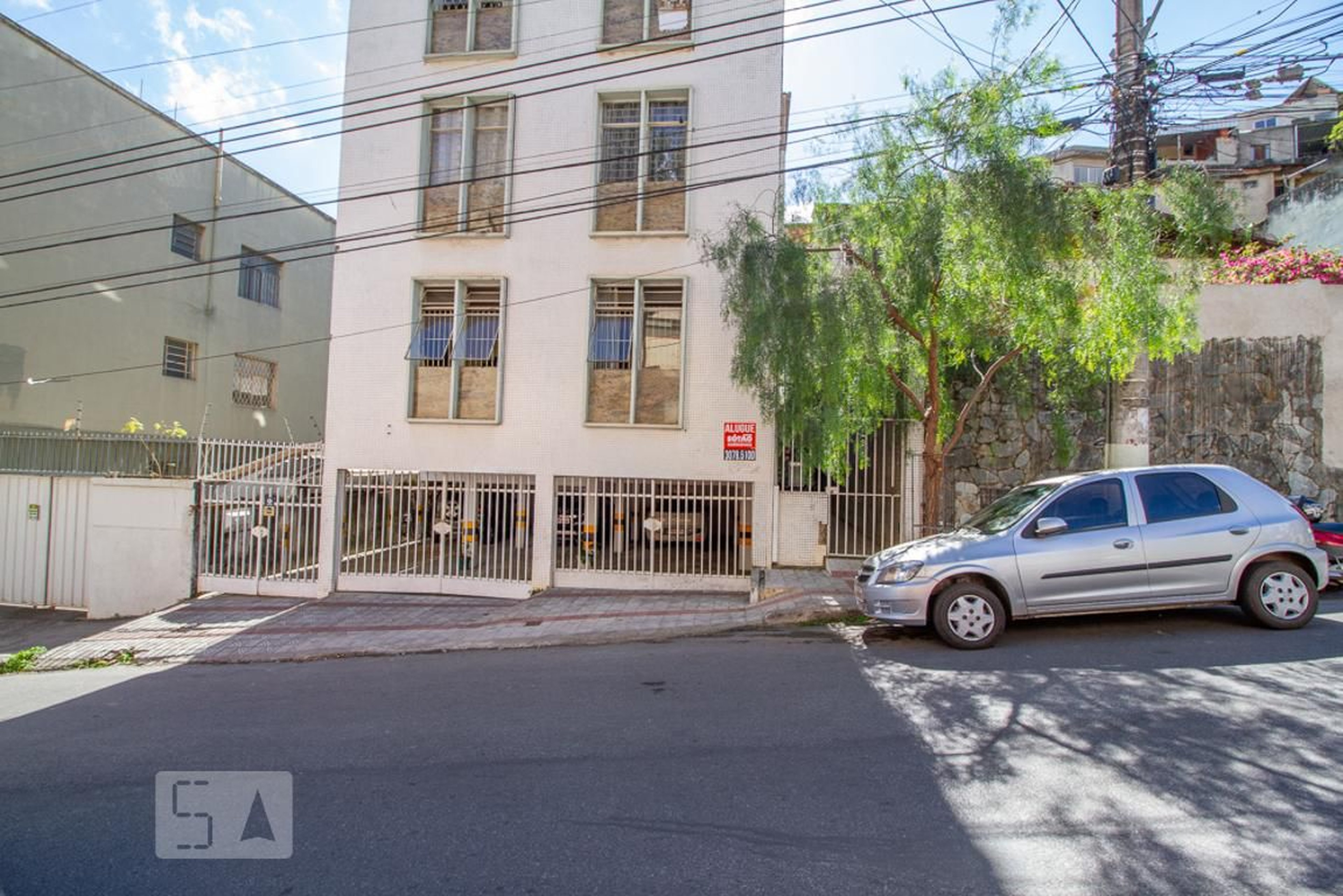 Fachada Condomínio em Rua Camões, 289