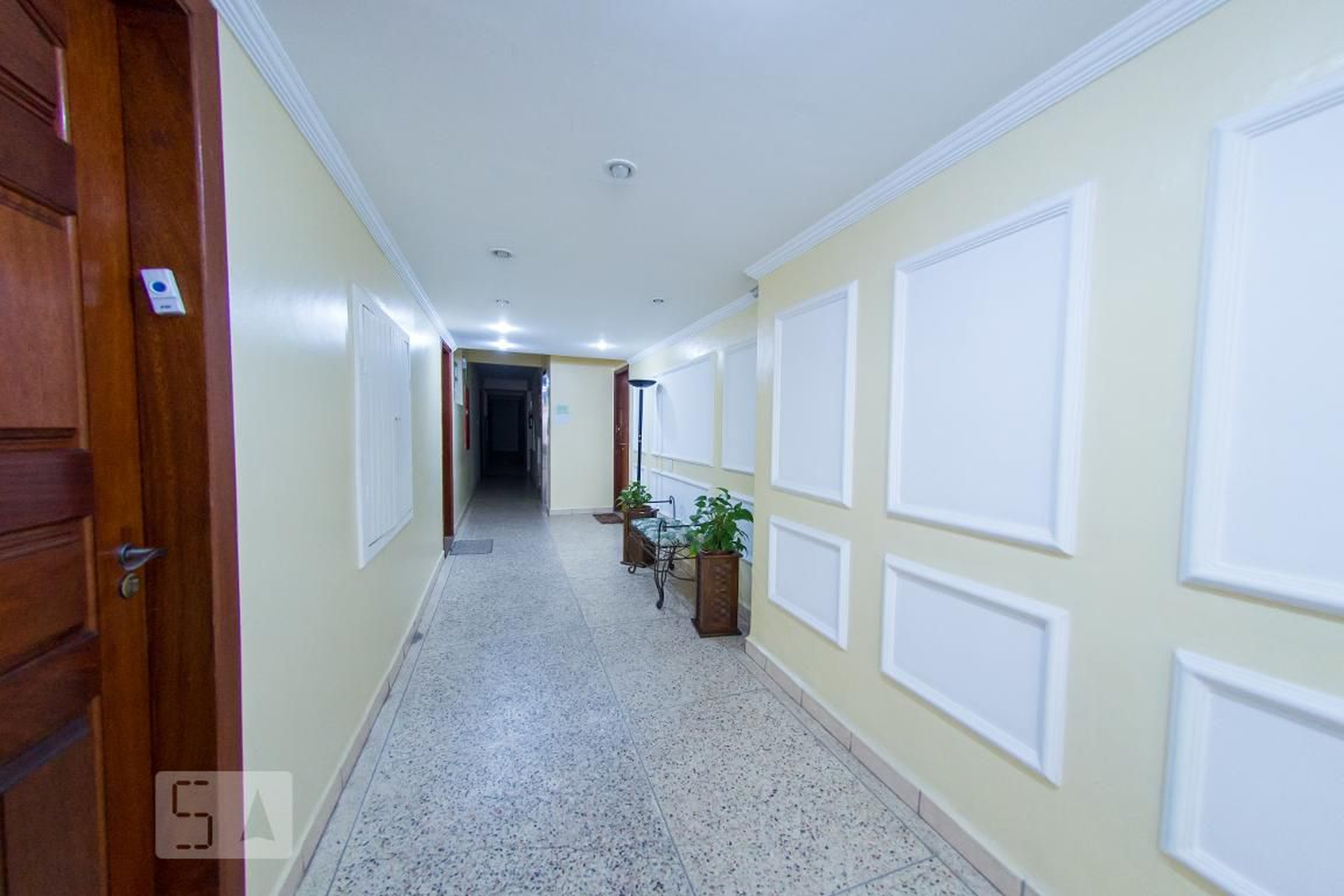 Hall de Entrada - Lullo Sarkis Bussamara