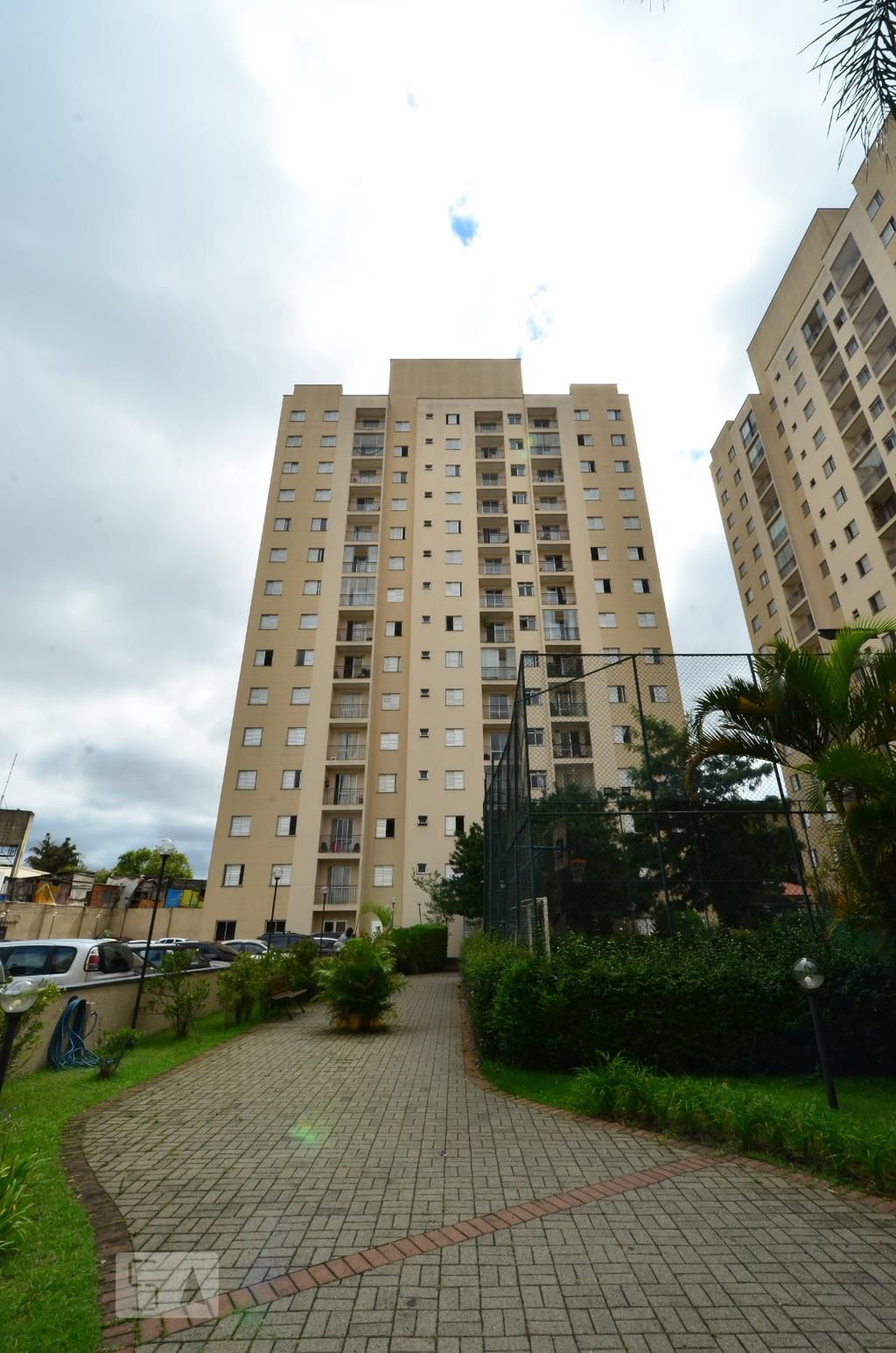 Fachada do Prédio Residencial Ville de France