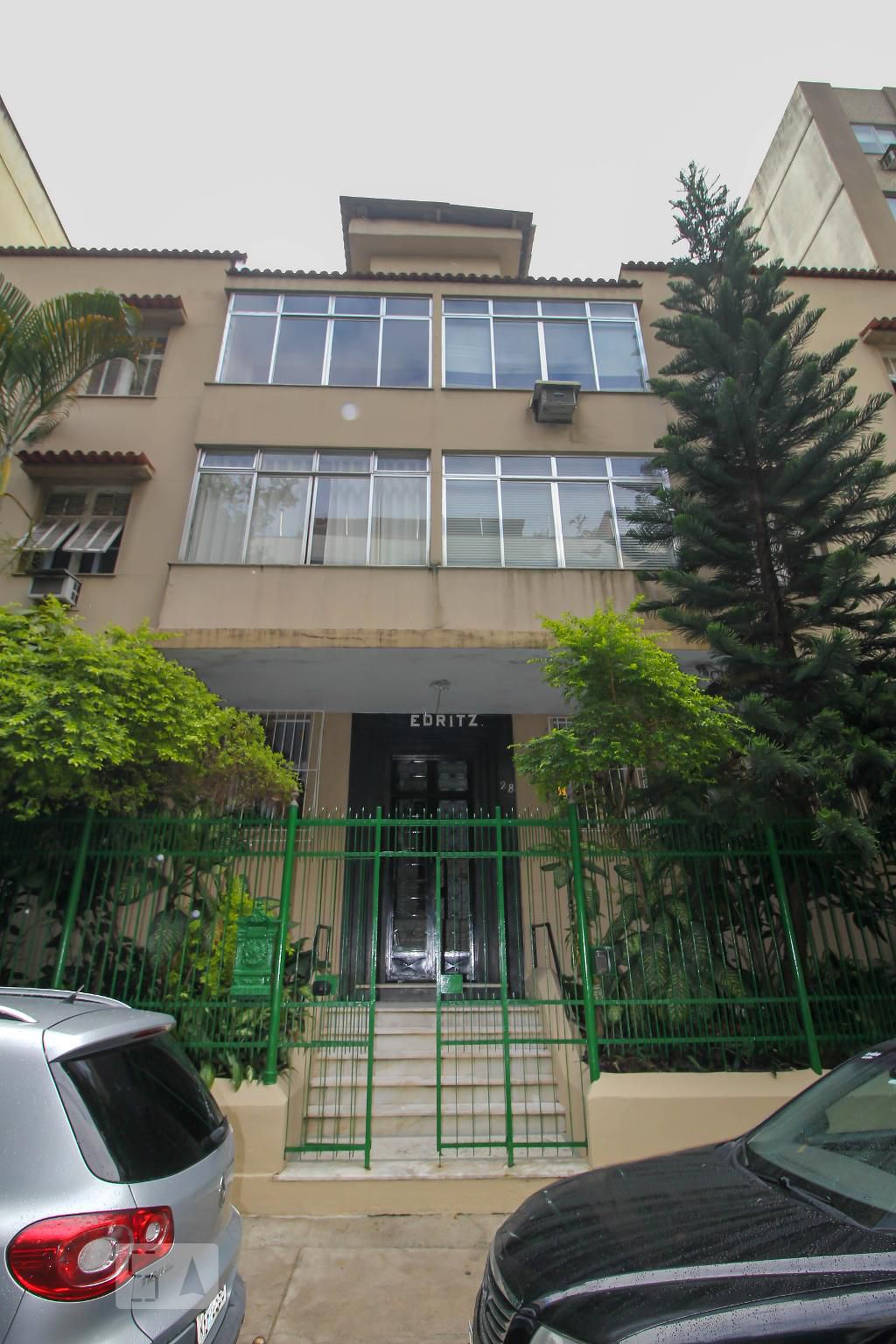 Fachada do Prédio Condomínio em Rua Bartolomeu Portela, 28