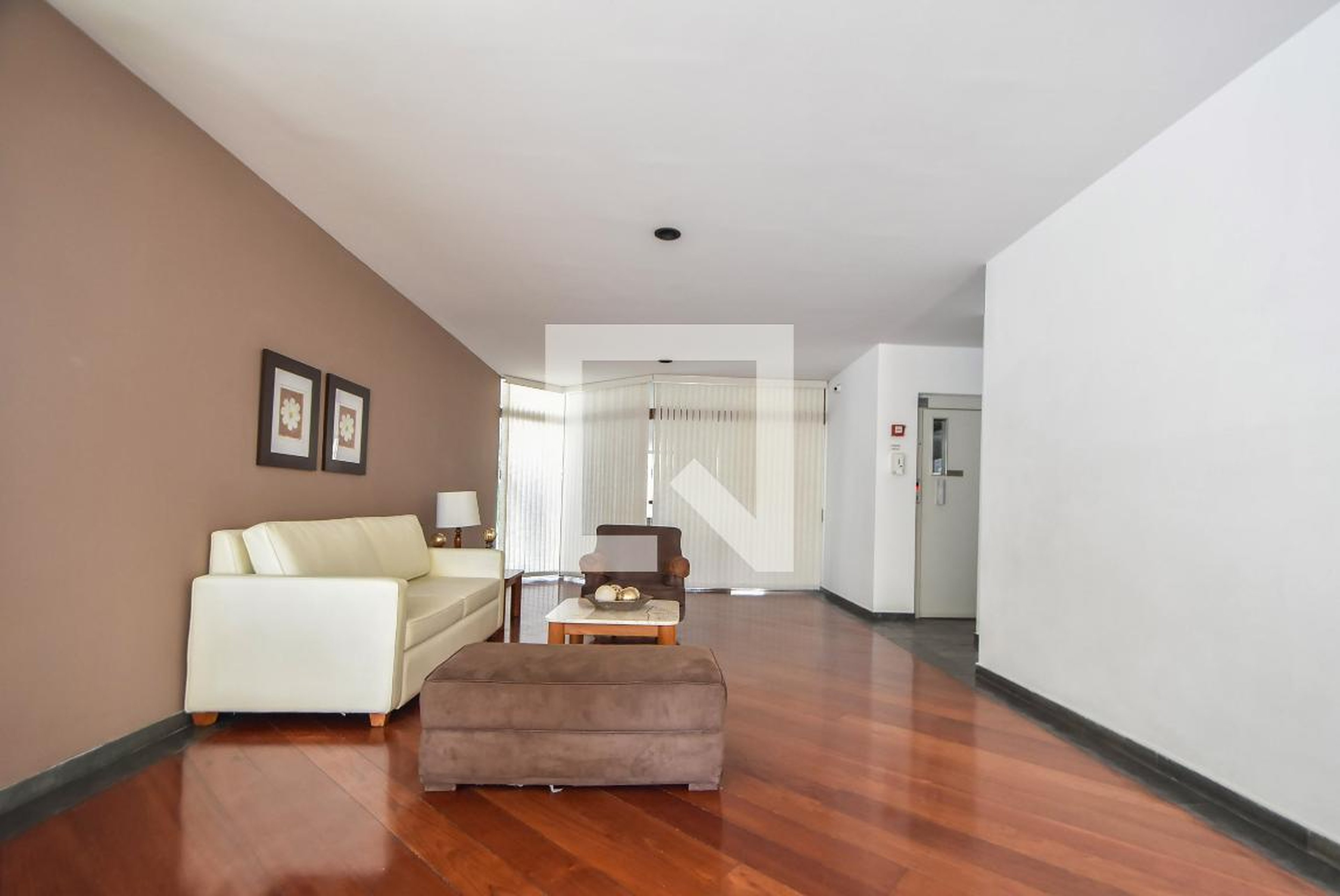 Hall - Edifício Village