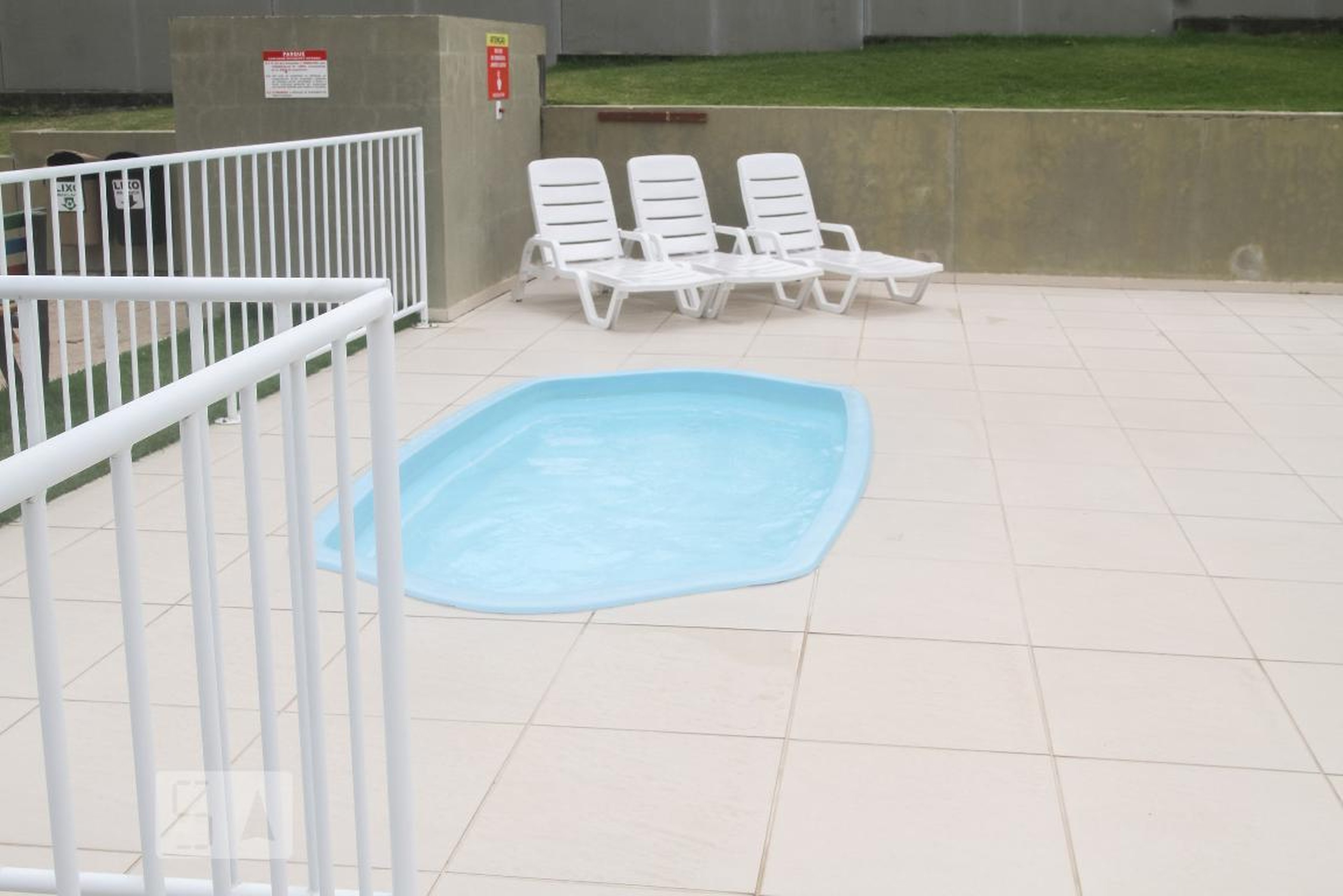Piscina - Residencial Flores da Colina