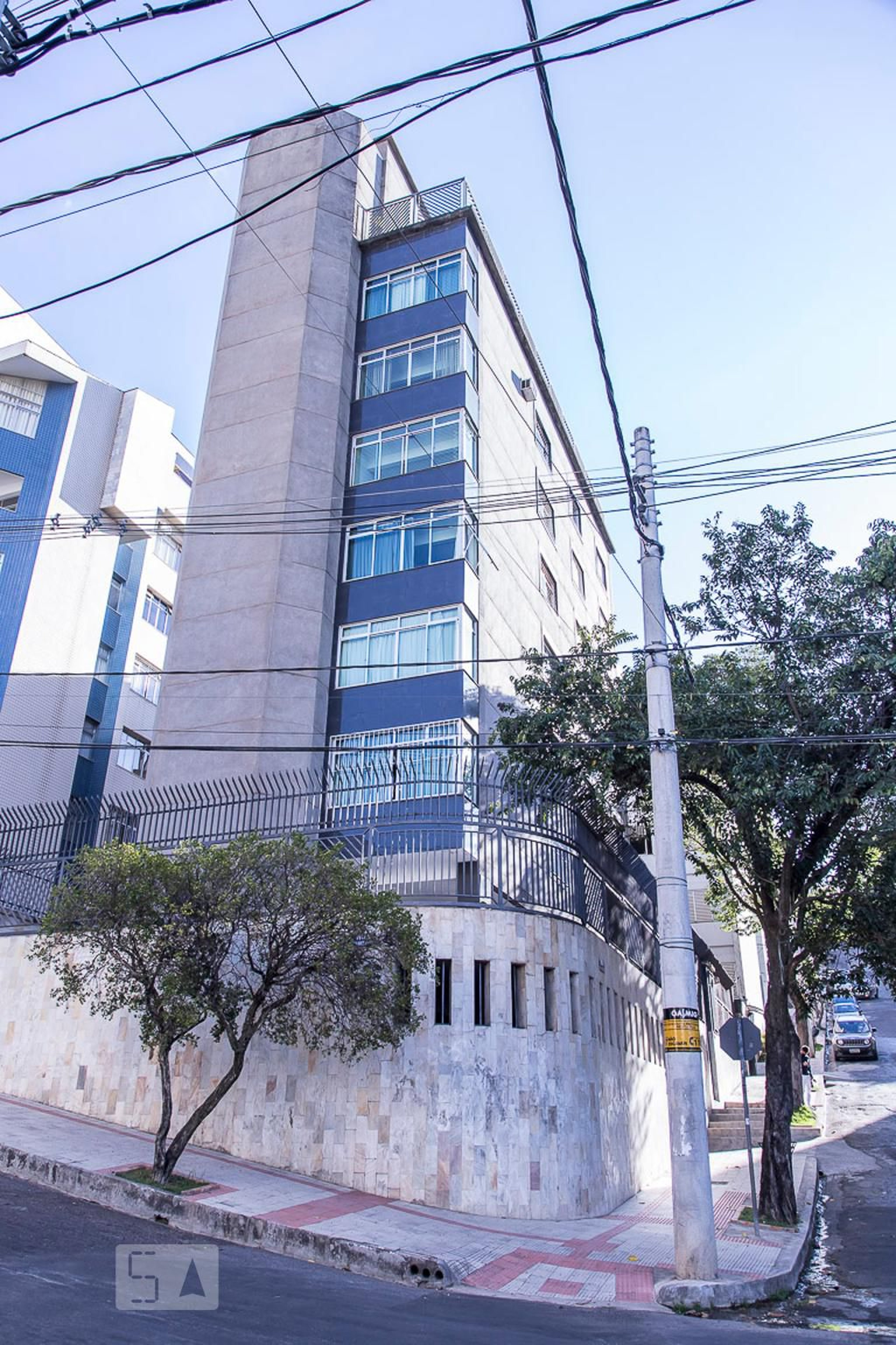 Fachada Condomínio em Rua Marechal Bitencourt, 921