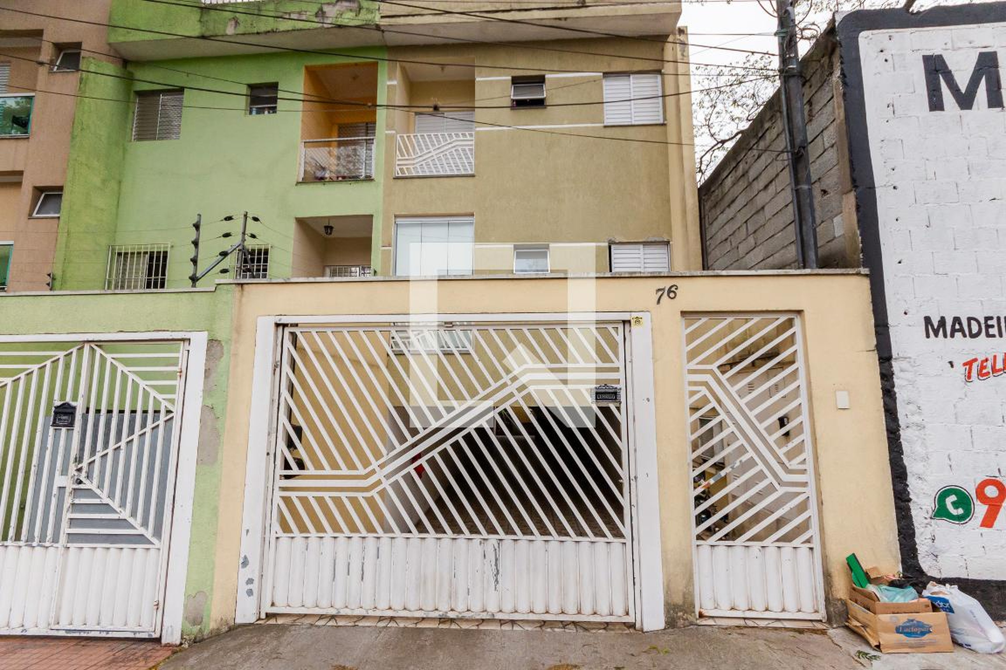 Fachada Condomínio em Rua Cáucaso, 76