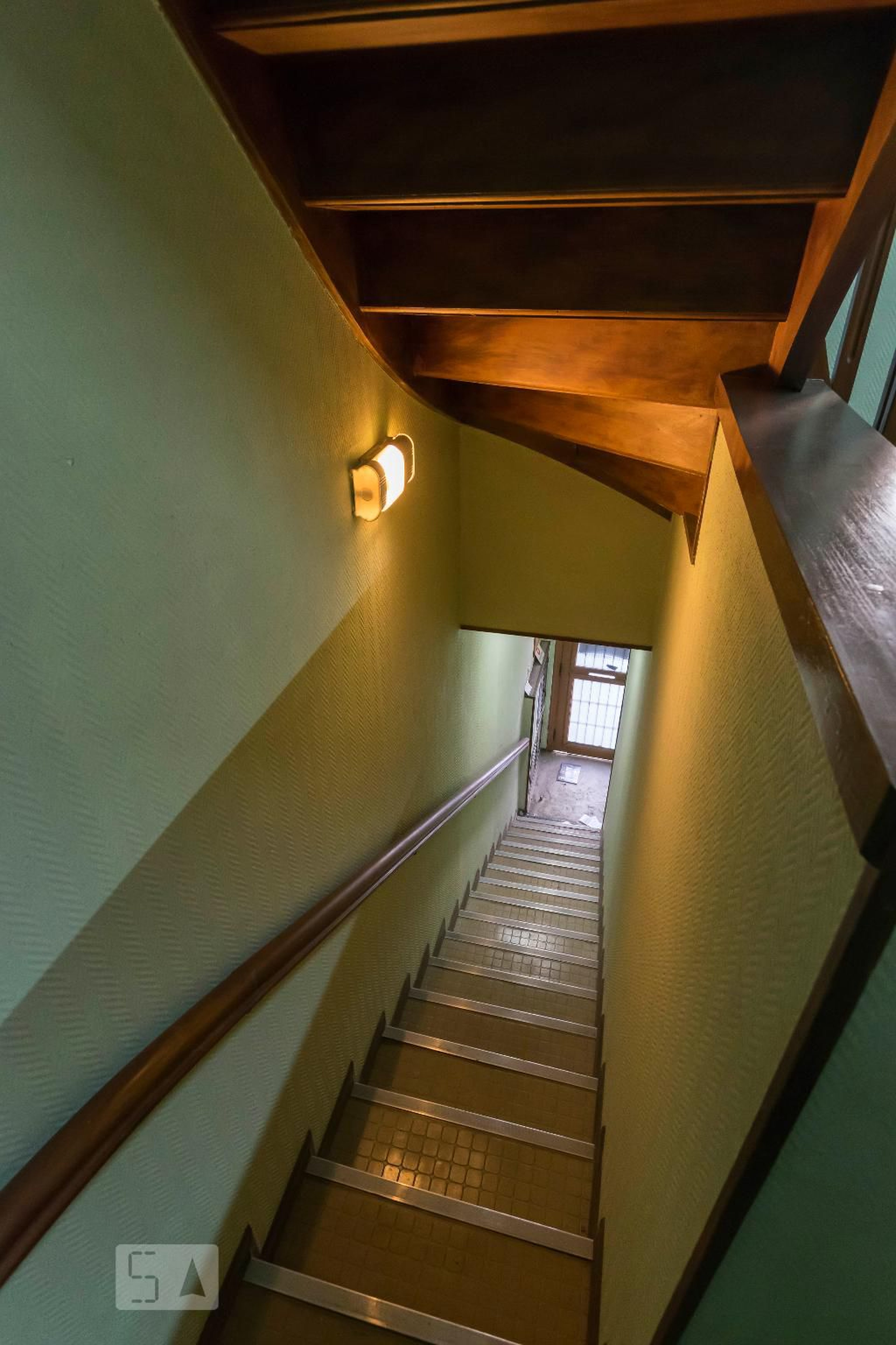 Entrada Condomínio em Rua Santa Cruz, 139