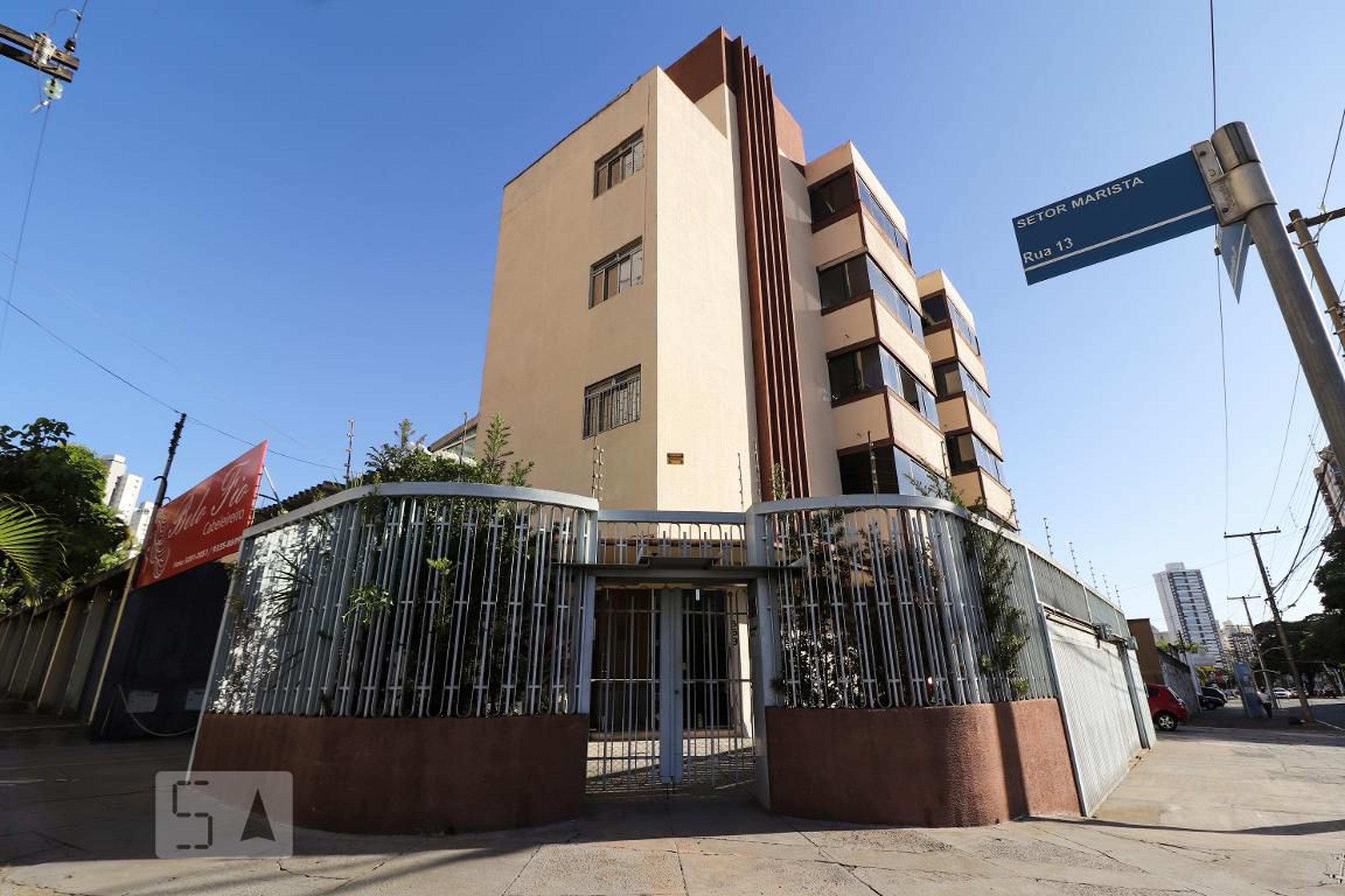 Fachada Condomínio em Avenida D, 569