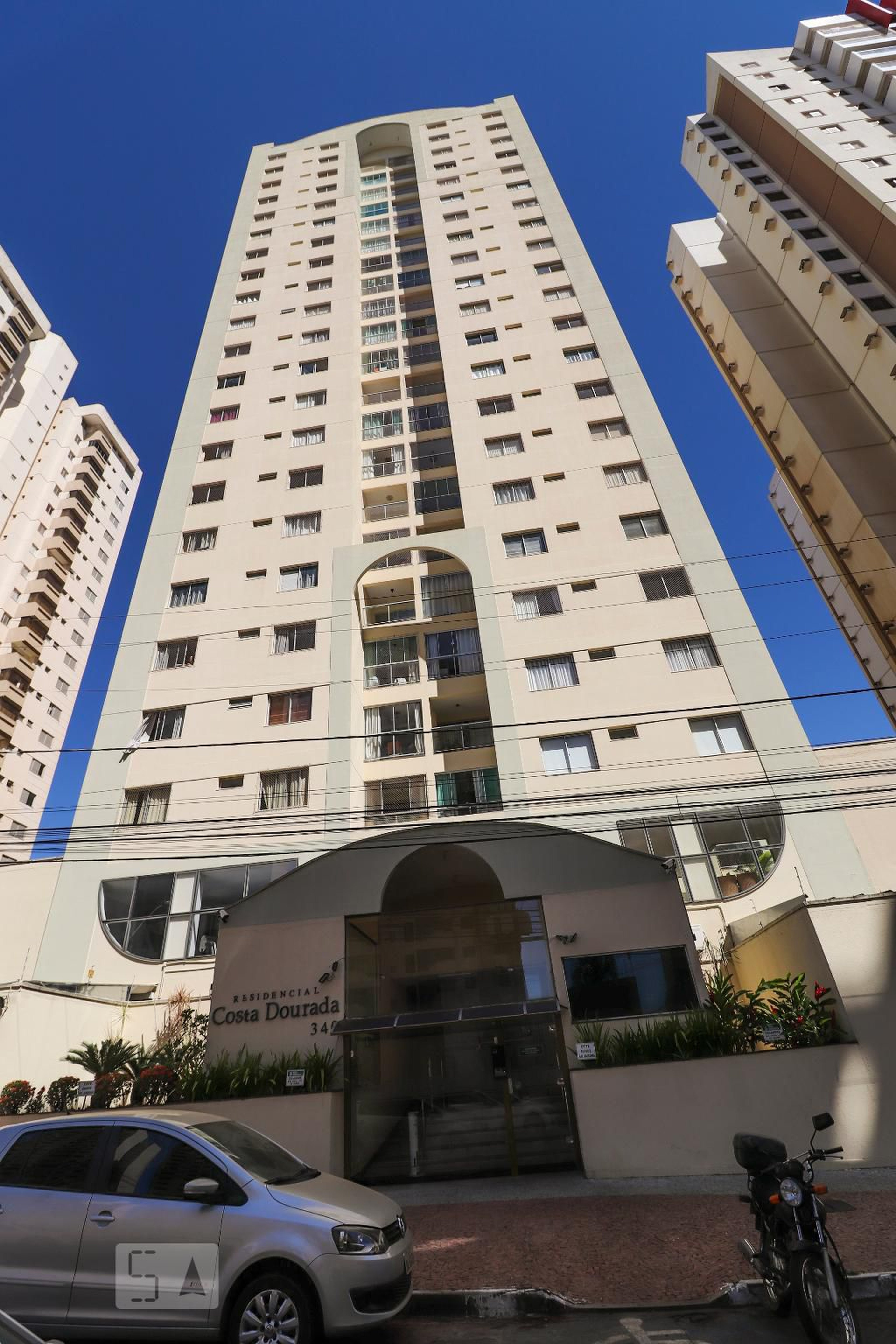 Fachada Condomínio em Rua José de Alvarenga, 9