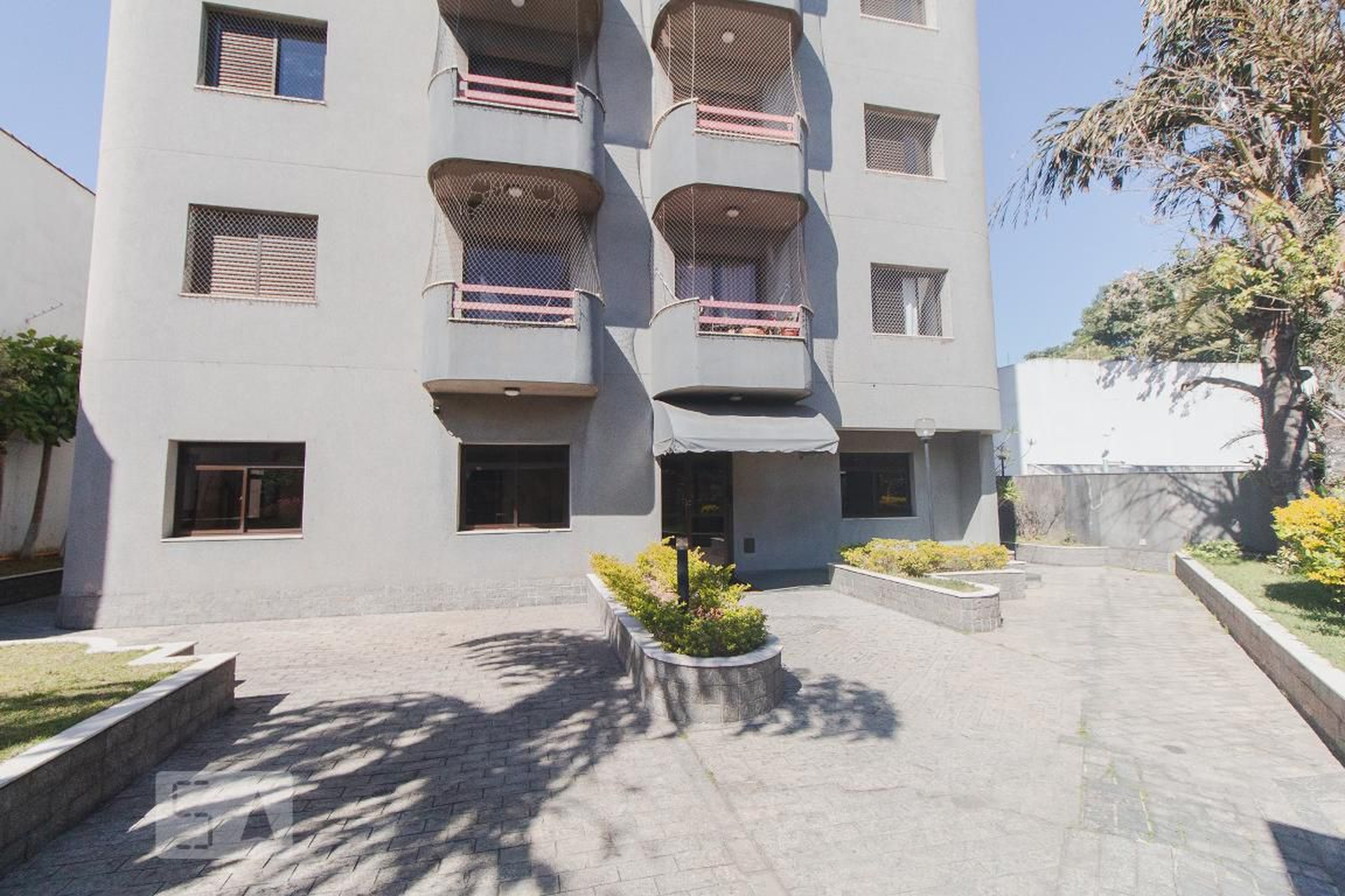 Entrada - Edíficio Greville