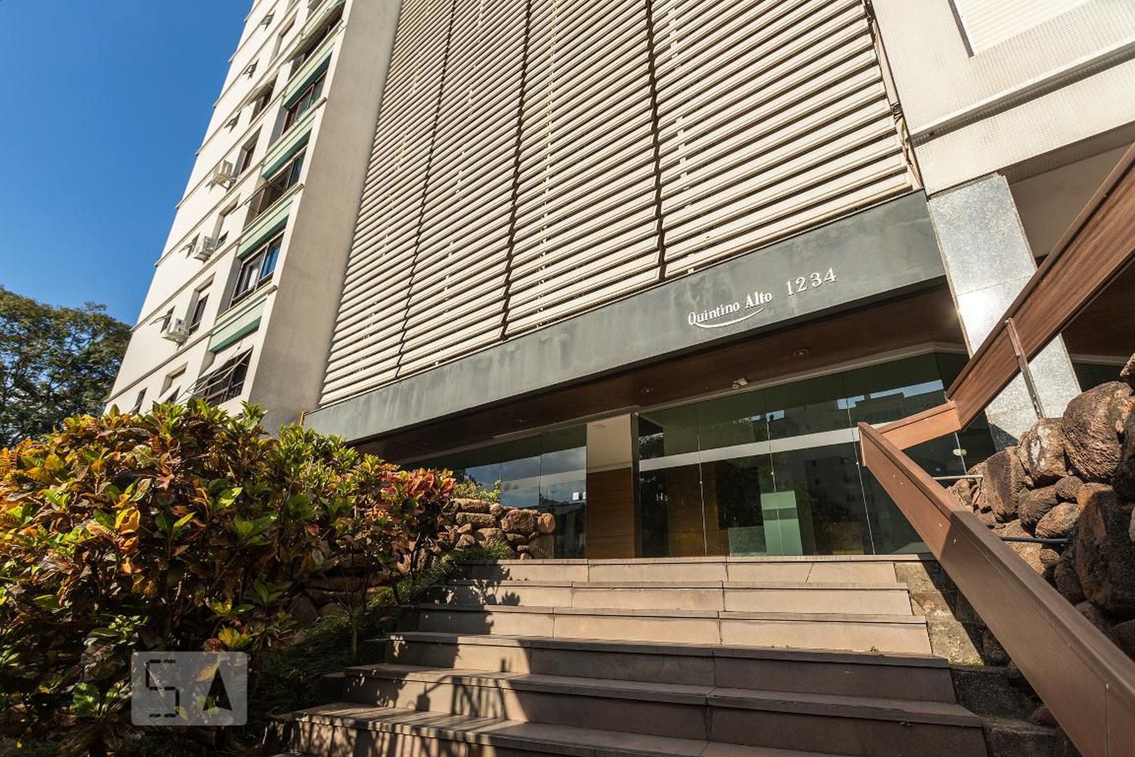 Entrada - Edifício Quintino Alto